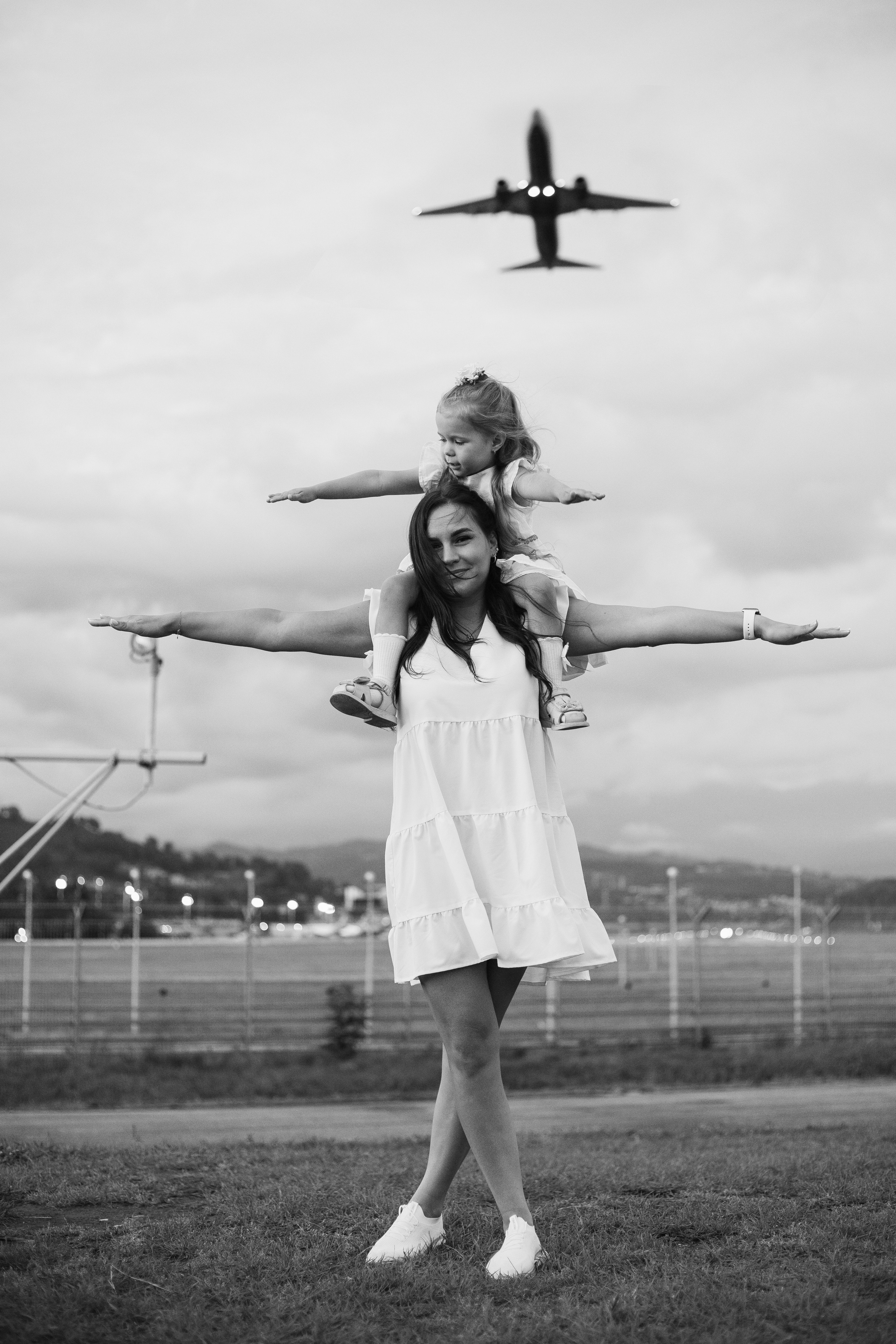 Самолетики. Семейный и свадебный фотограф Сочи Адлер Сириус Красная поляна