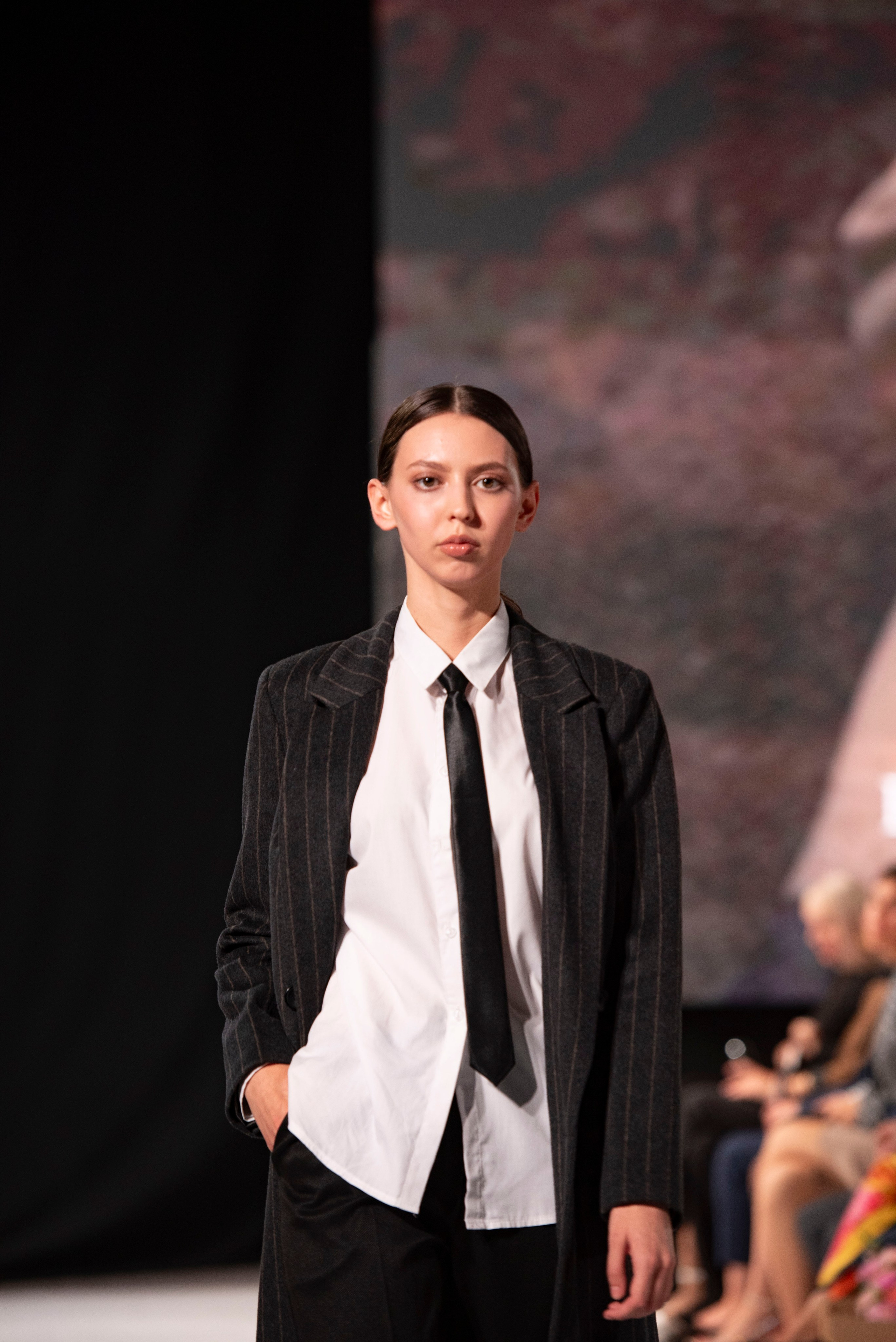 Фотограф на модельный показ. Свадебный, семейный, фэшн фотограф, школьный фотограф в Сочи