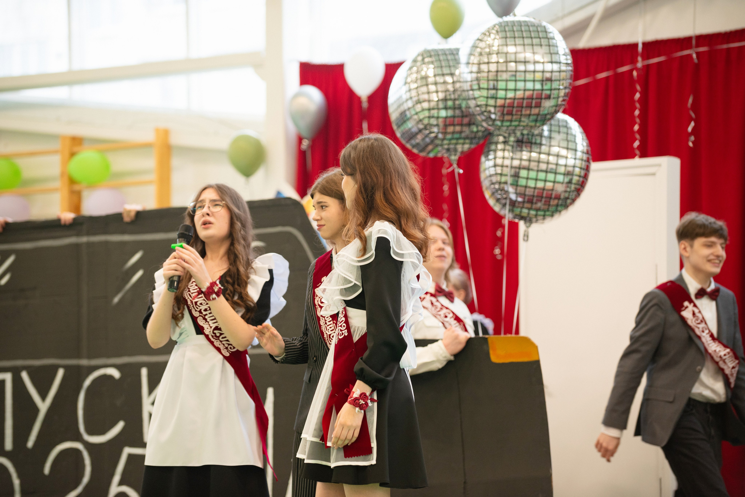 Фотограф на выпускной для старших классов в Сургуте и Нефтеюганске