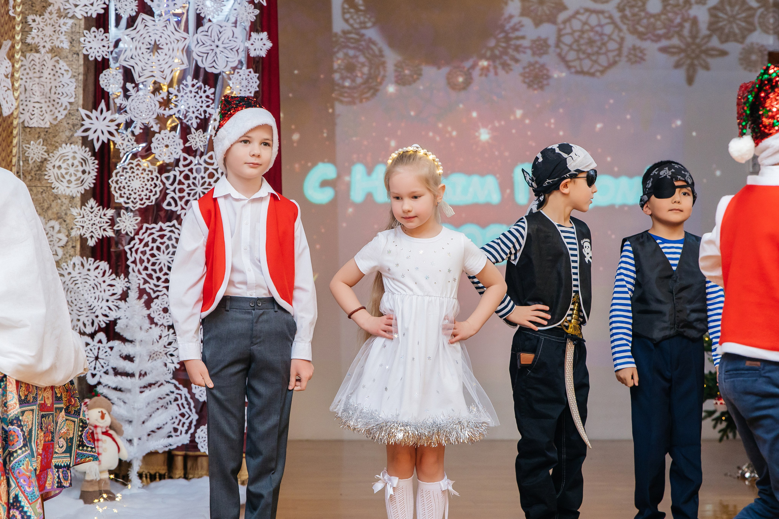 Детский сад № 93 — Утренник (20.12.2024). Свадебный и семейный фотограф Крамар Наталья