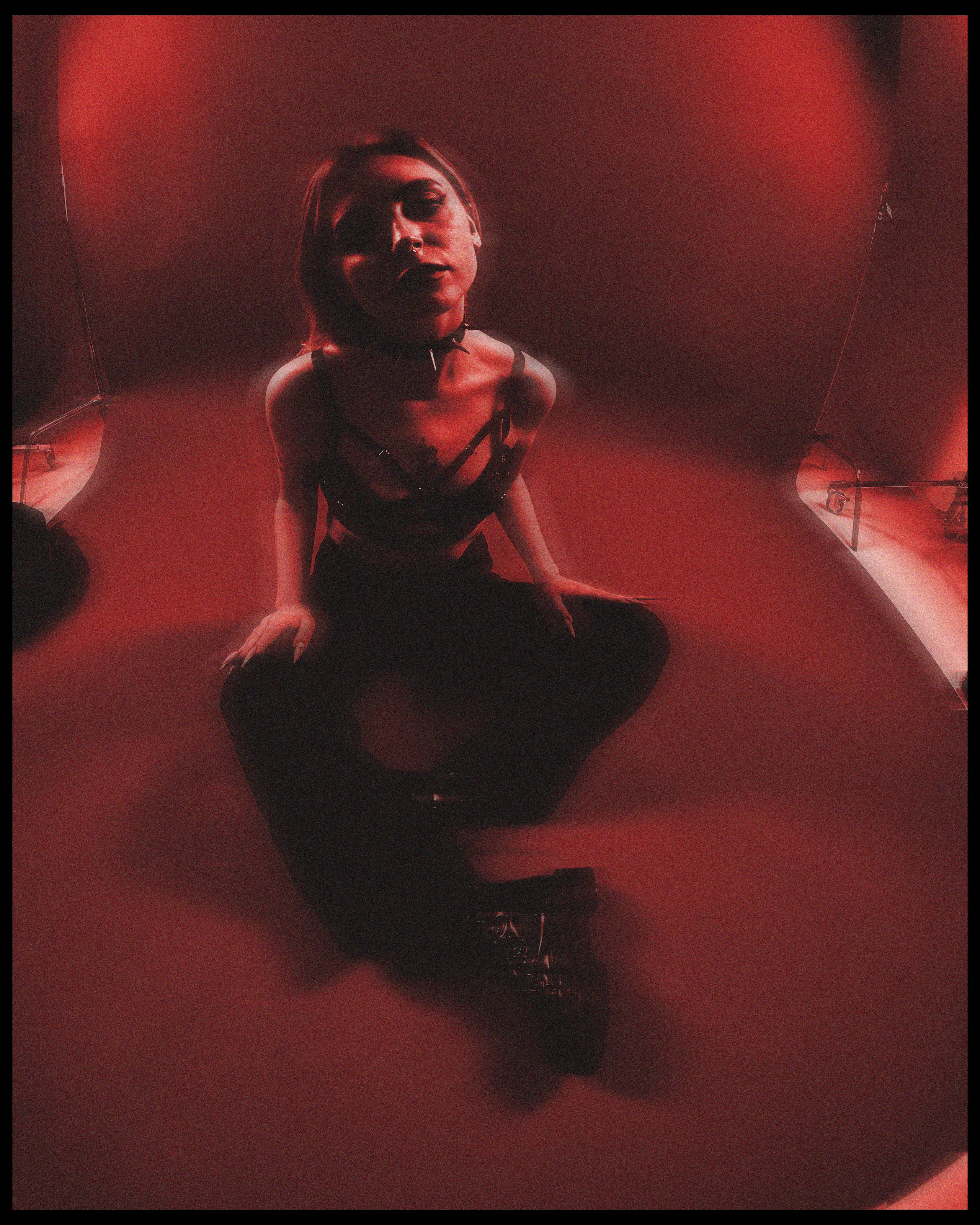 Llou.iise. Московский фотограф WHRMZD