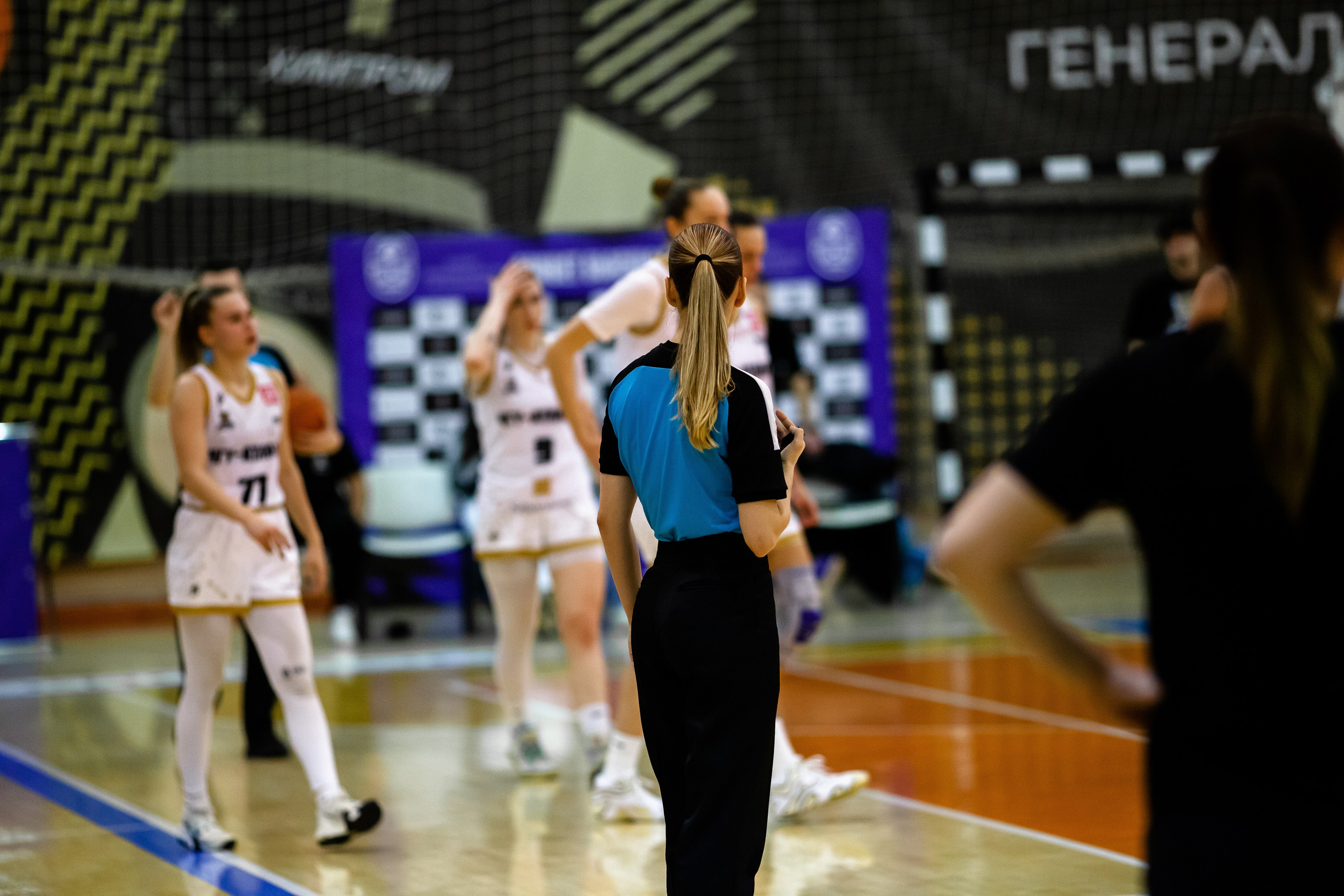 ЧГУ-Атланта — Ростов-ЮФУ / 1 игра. Фотография