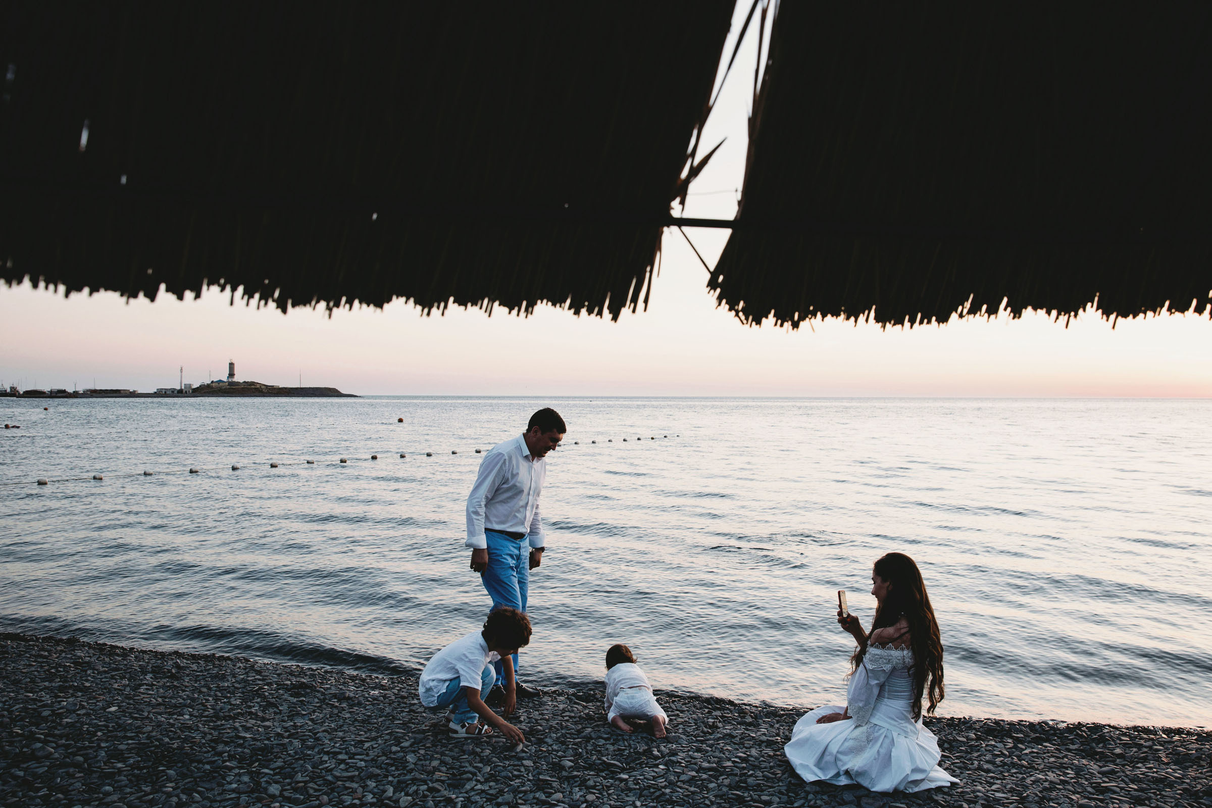 Звук бегущих ног // Карен_Рузанна_Давид_Арам. Фотограф Алутера Ирина