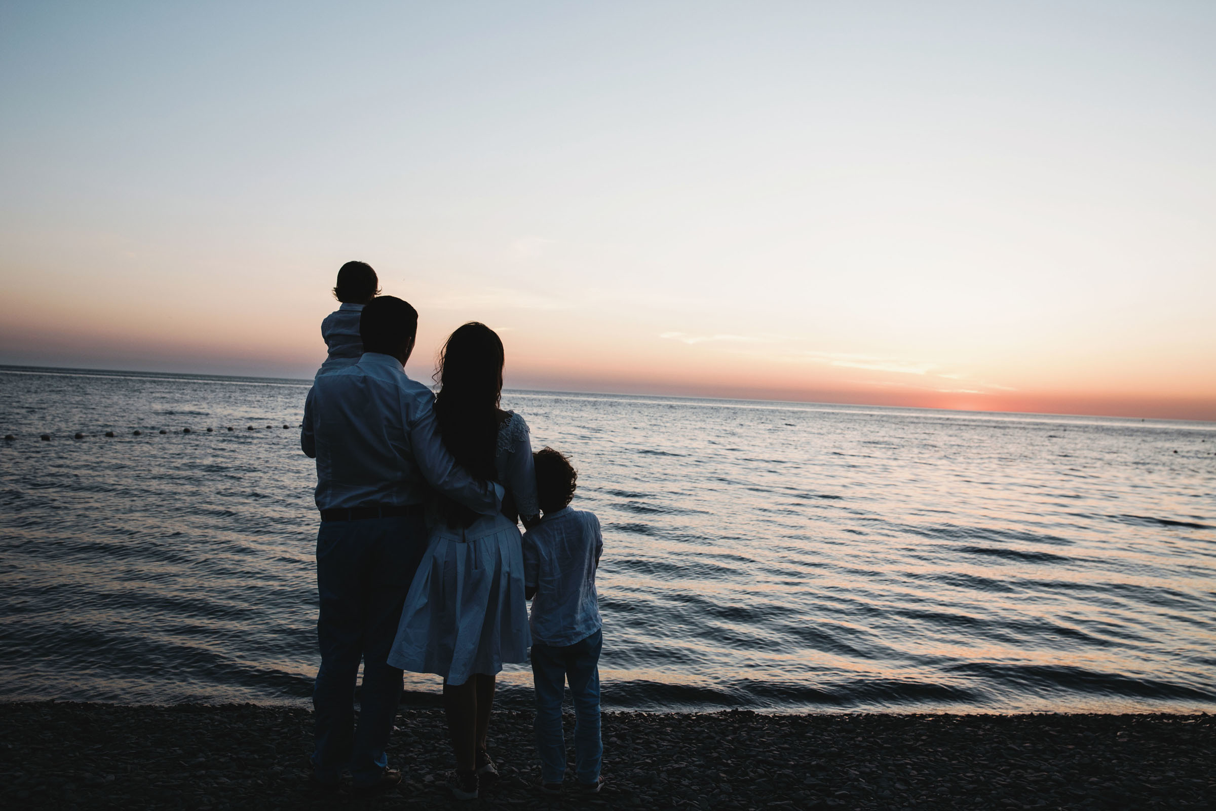 Звук бегущих ног // Карен_Рузанна_Давид_Арам. Фотограф Алутера Ирина