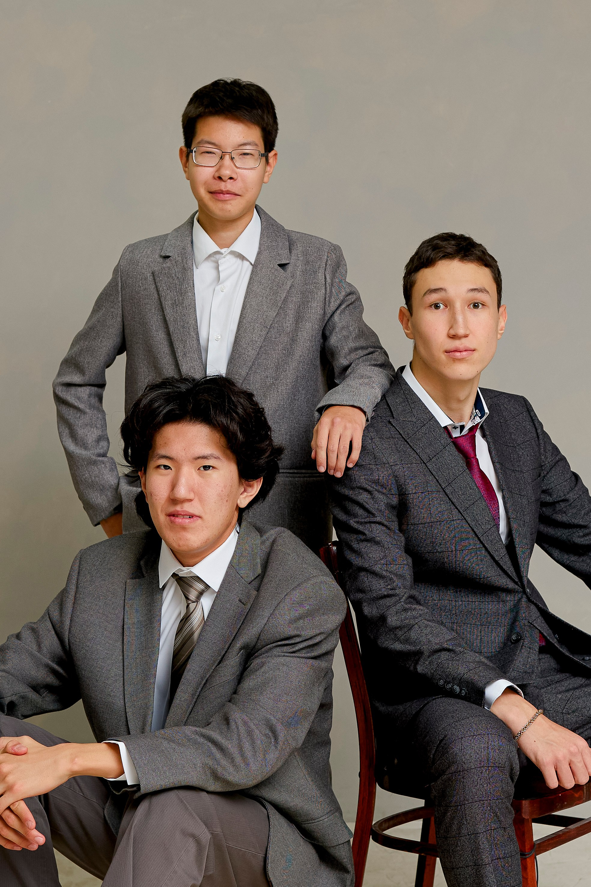 Выпускные альбомы для школ. Фотостудия Фотодом. Якутск