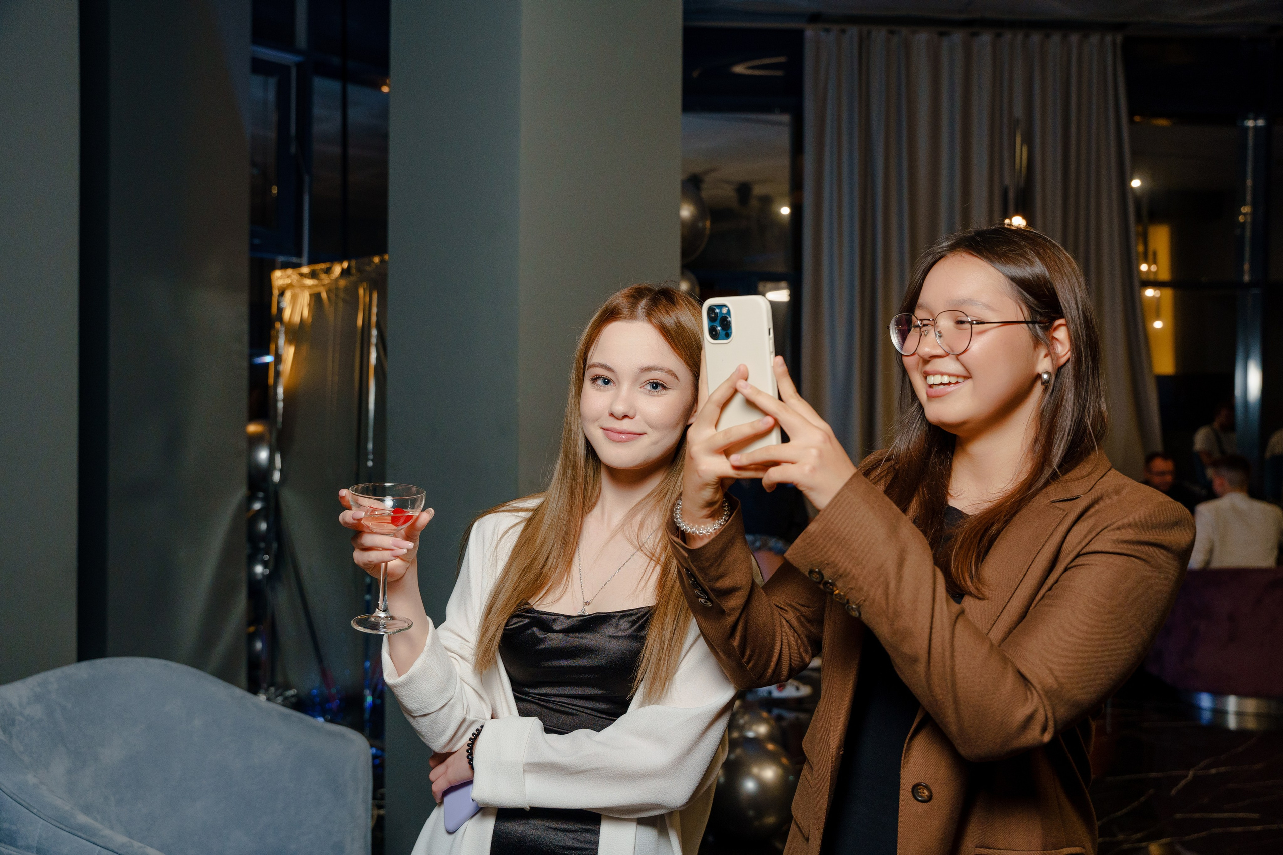 Репортажный фотограф на день рождения в Москве. Репортажный фотограф Москва Сергей Дружинин