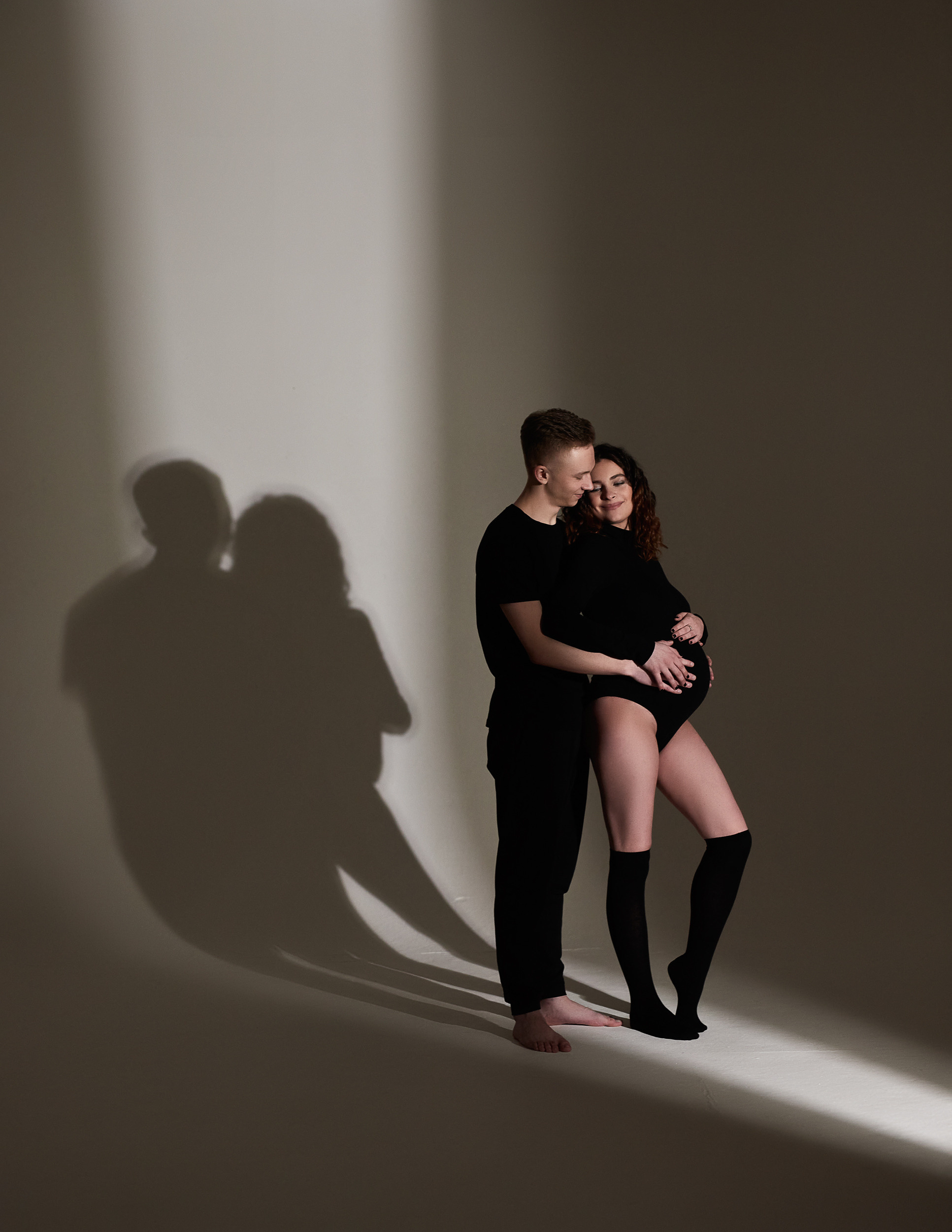 Фотограф в Астрахани съемка семей беременности лавстори