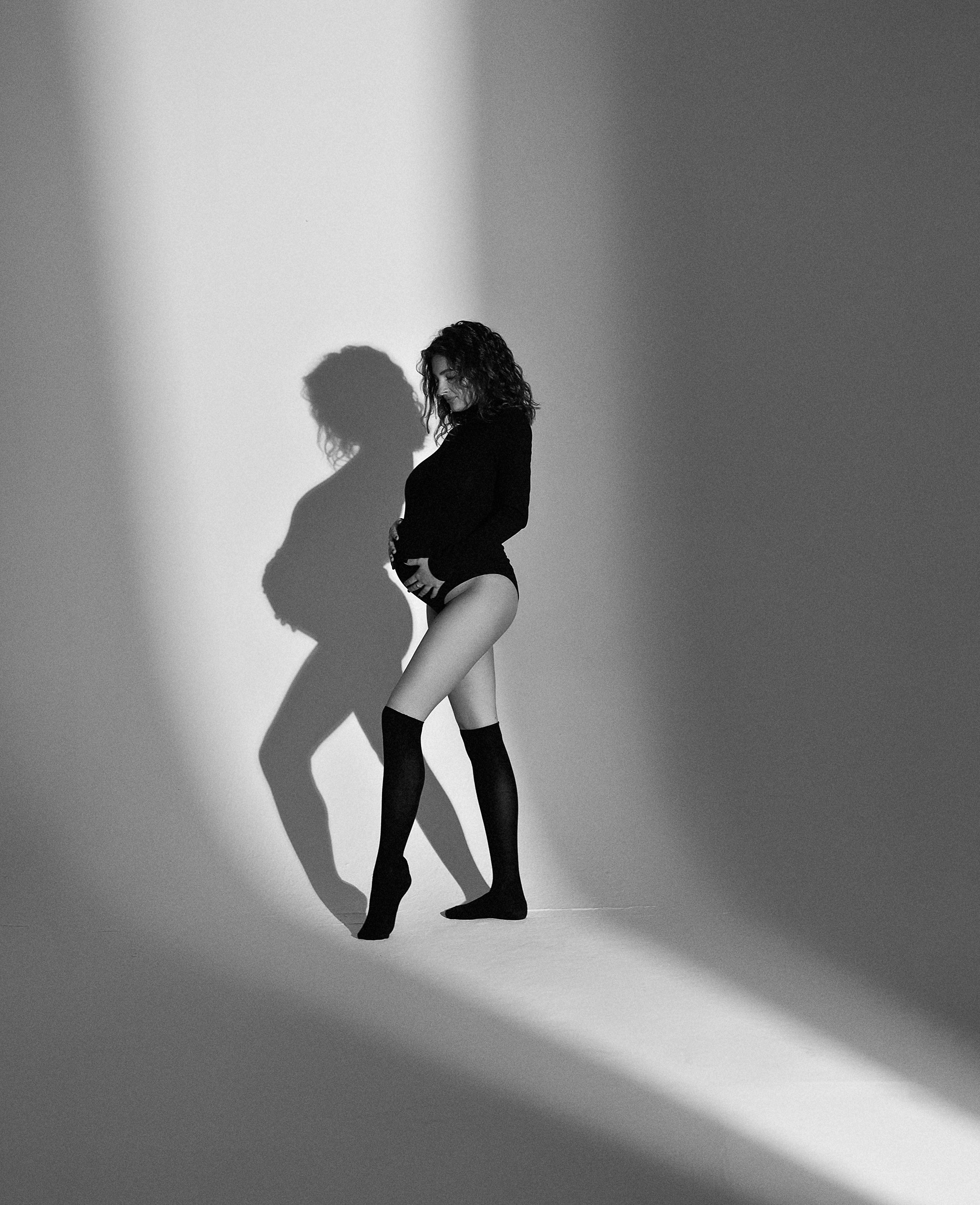 Фотосессия беременности в Астрахани. Фотограф в Астрахани съемка семей беременности лавстори