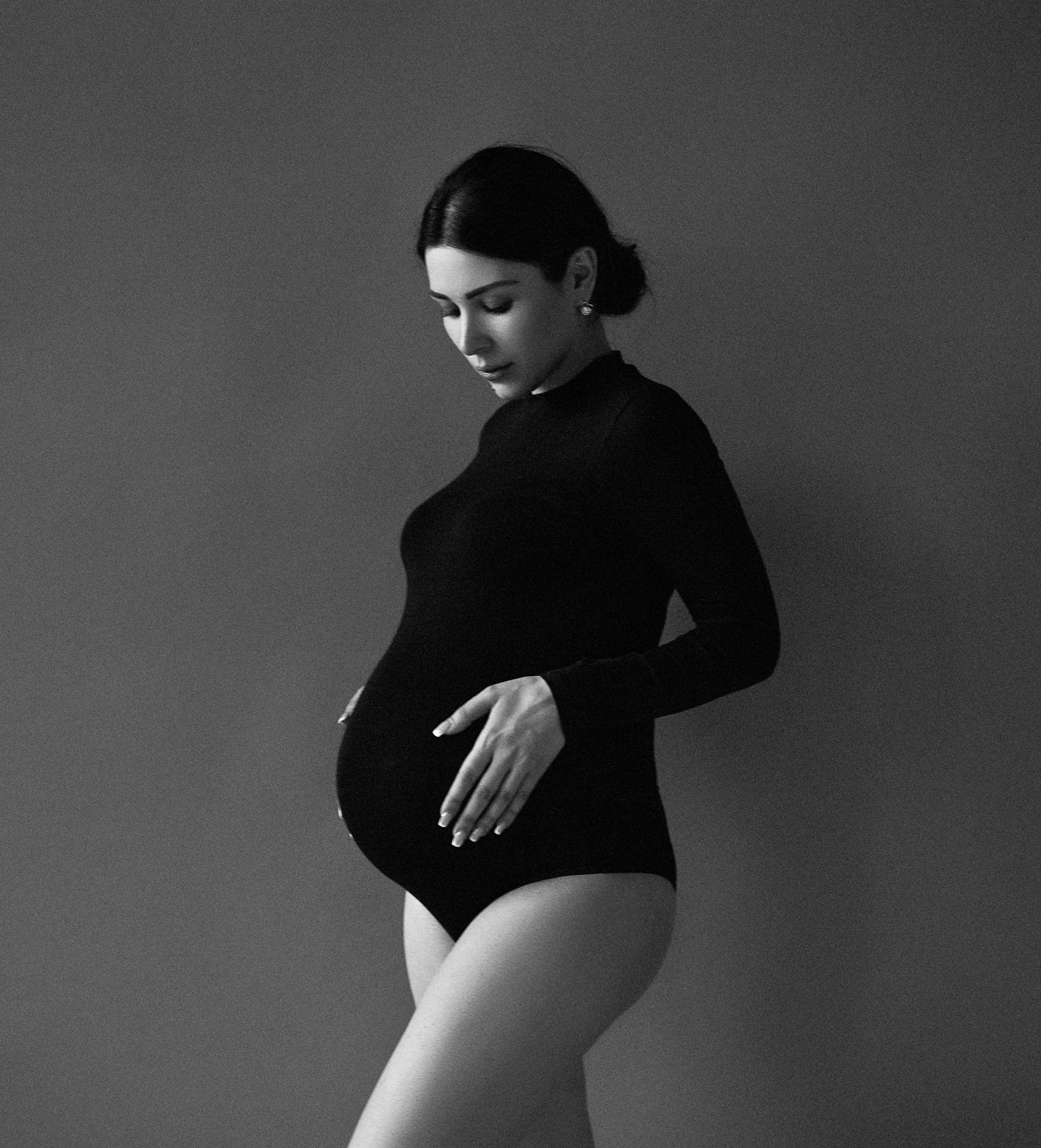 Фотосессия беременности в Астрахани. Фотограф в Астрахани съемка семей беременности лавстори