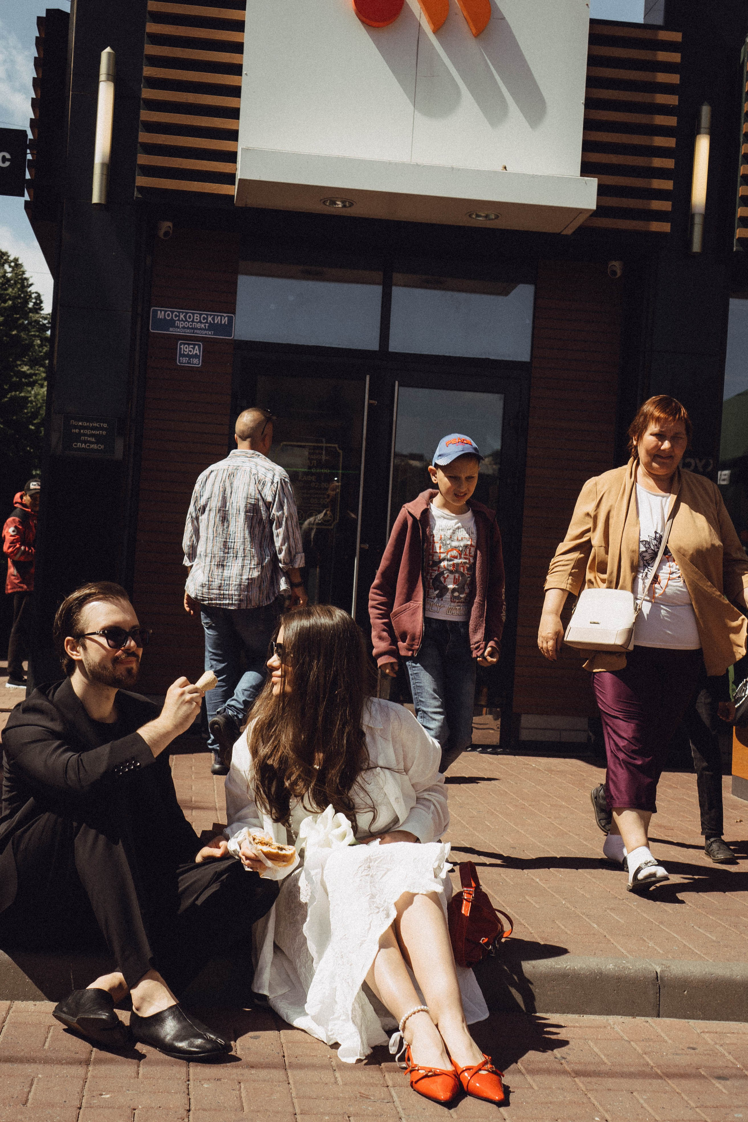 СВАДЕБНАЯ СЬЕМКА В ПАРКЕ ПОБЕДЫ И ПРОГУЛКА ПО МОСКОВСКОМУ ПРОСПЕКТУ. Профессиональный фотограф, Санкт-Петербург — Виктория Богомолова
