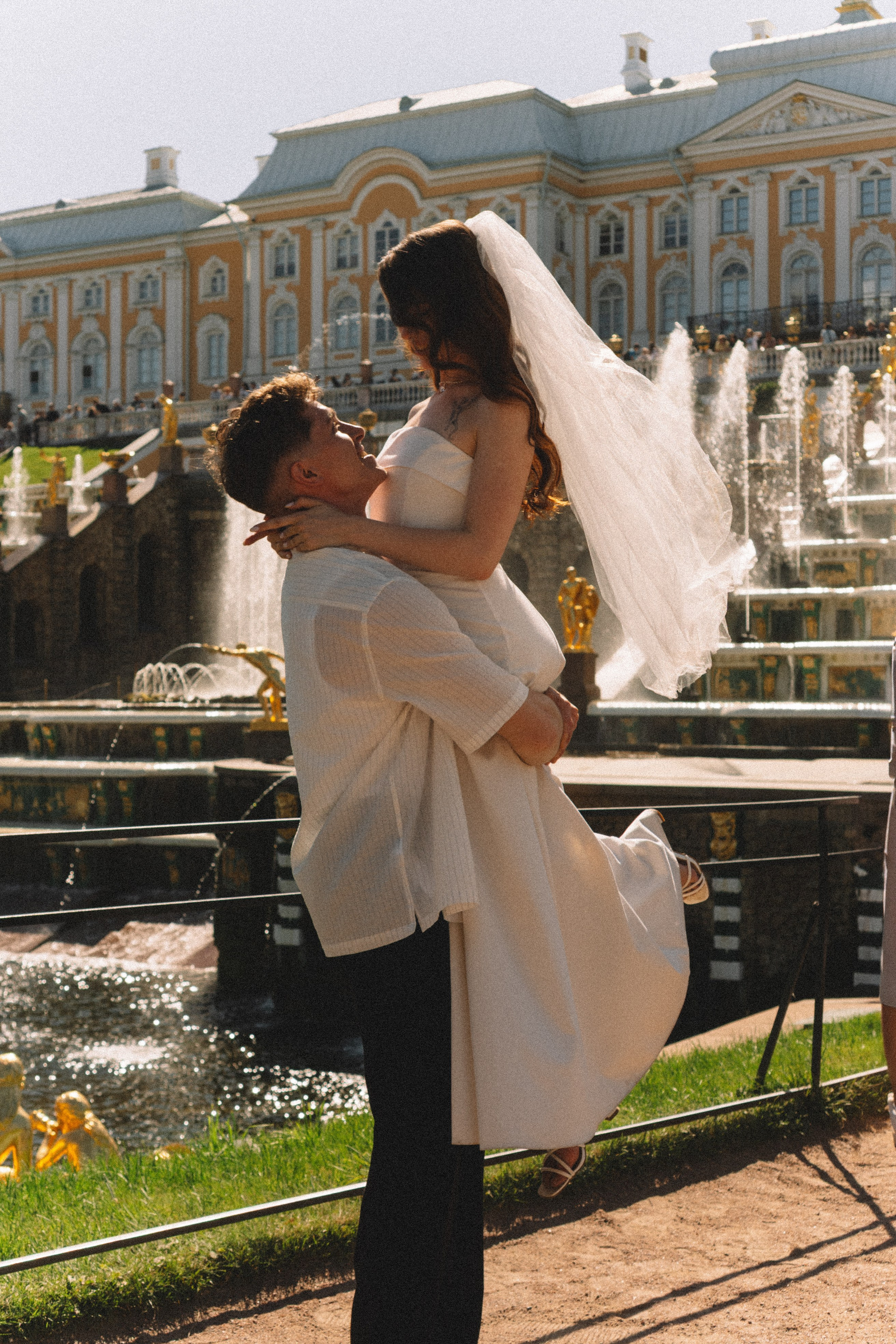 СВАДЕБНАЯ СЬЕМКА В ПЕТЕРГОФЕ И СЬЕМКА РЕПОРТАЖА В ЗАГСЕ ПЕТЕРГОФА. Профессиональный фотограф, Санкт-Петербург — Виктория Богомолова