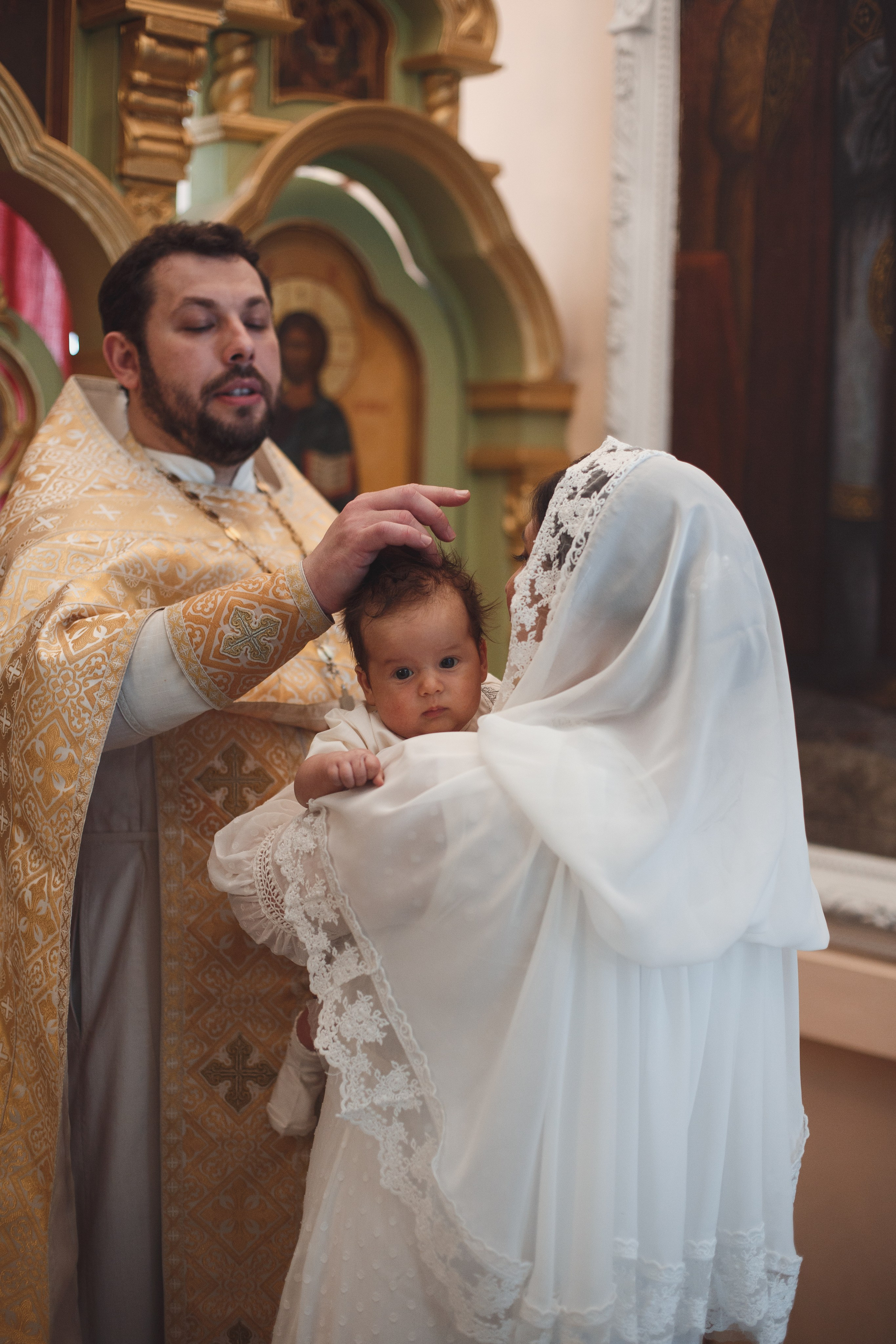 Фотосъёмка таинства крещения в Белгороде. Свадебный и контент фотограф в Белгороде Ярослав Гаврилейченко