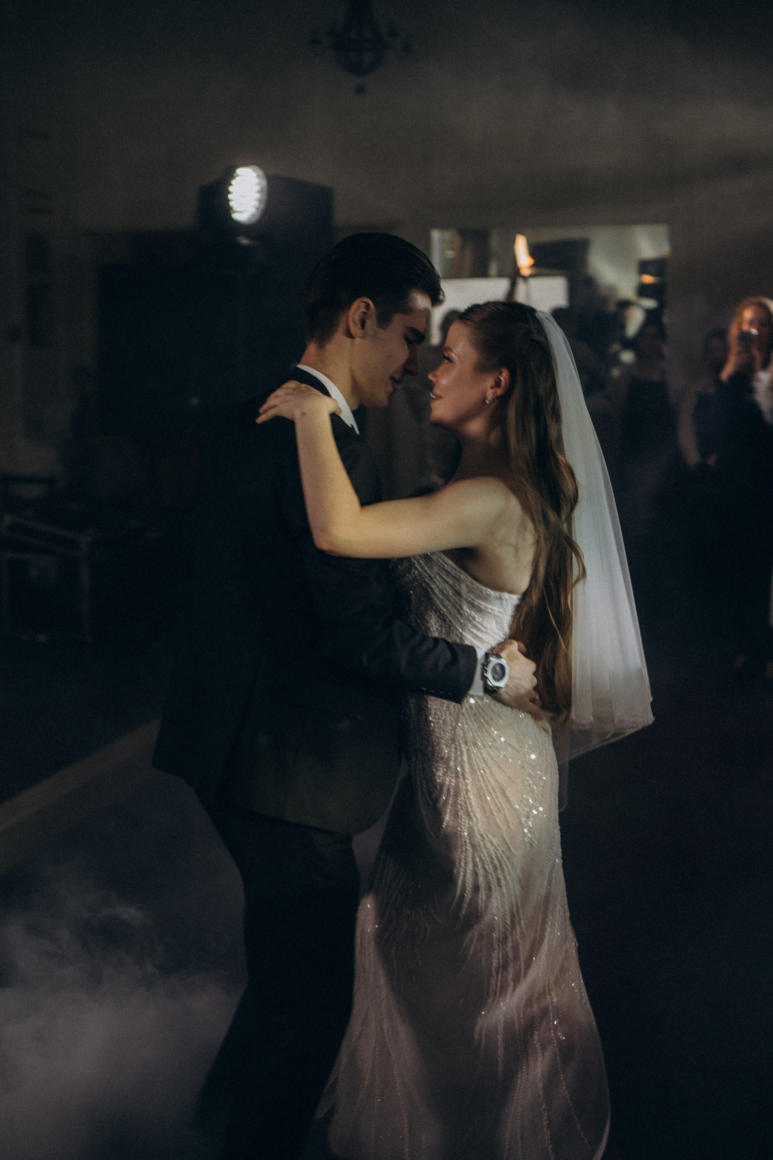 СВАДЕБНАЯ СЬЕМКА СБОРОВ В ОТЕЛЕ И ВЫЕЗД НА ЦЕРЕМОНИЮ (СНЯТО В СИБИРЕ В НИЖНЕВАРТОВСКЕ). Профессиональный фотограф, Санкт-Петербург — Виктория Богомолова