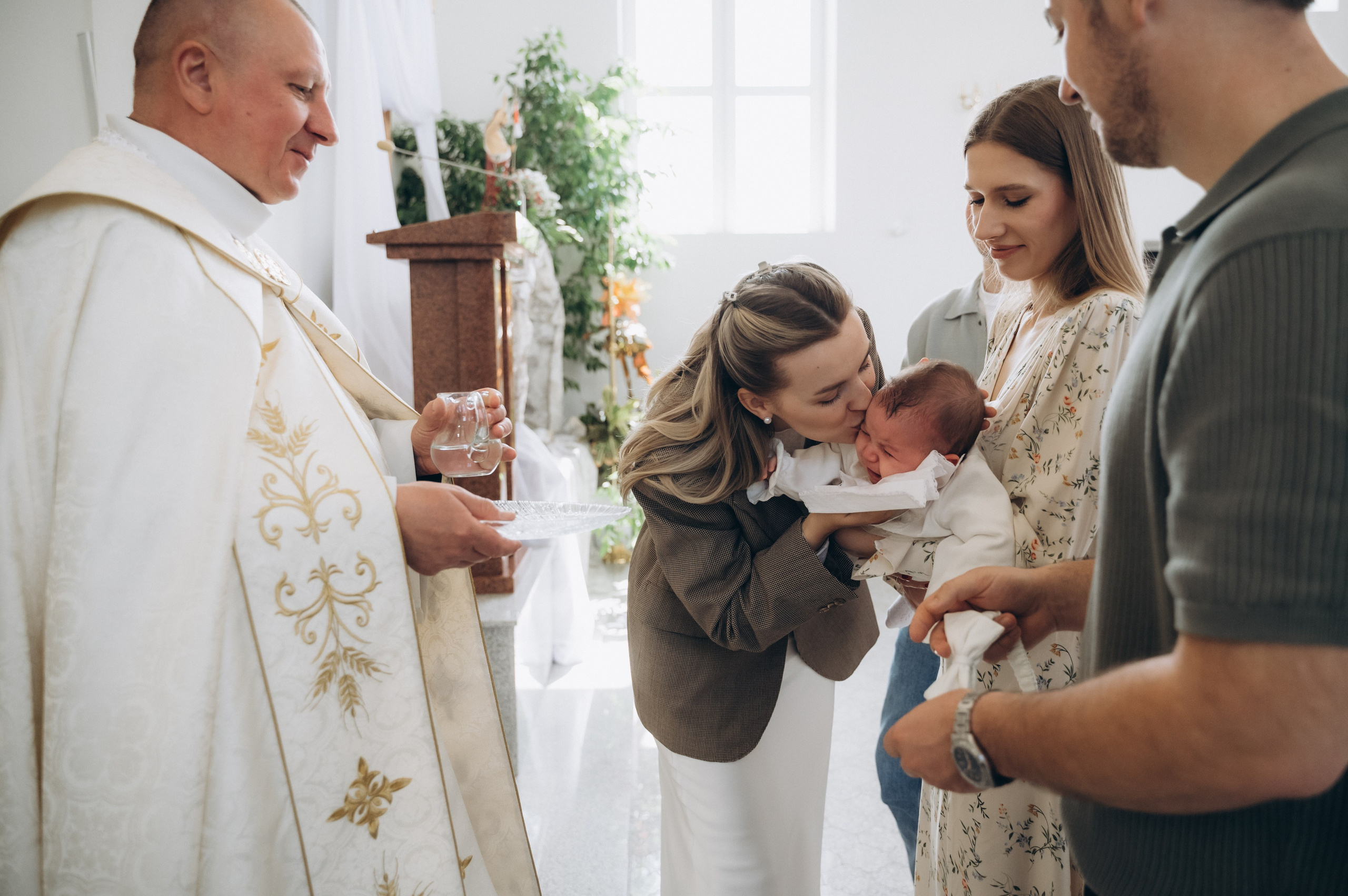 Крещение Леи (Костёл Святого Духа). Семейный фотограф в Минске Дарья Дреко