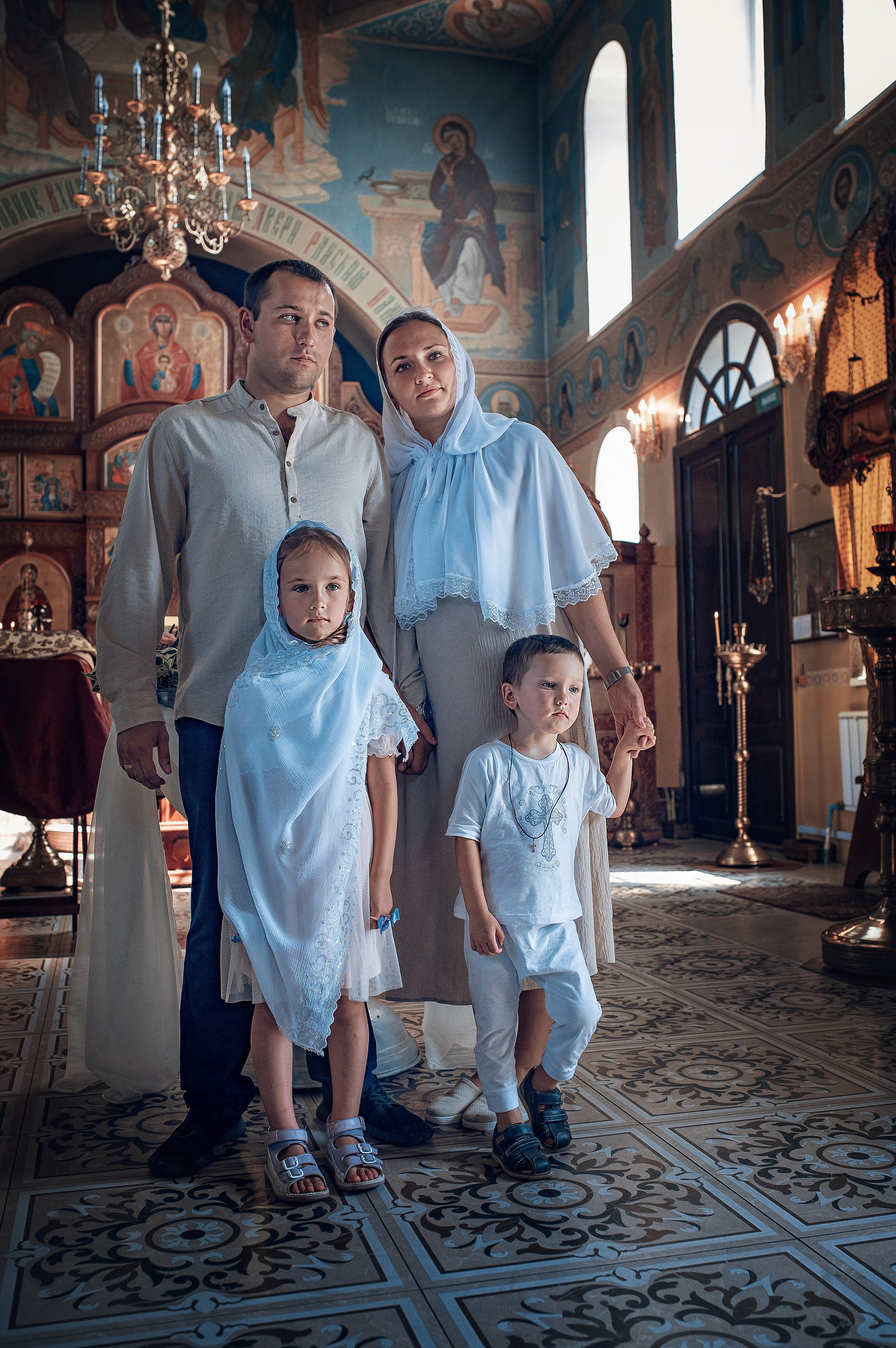 Съемка таинства крещения в Красноярске. Фотографы крещения/венчания  Красноярск Татьяна и Вячеслав Переваловы