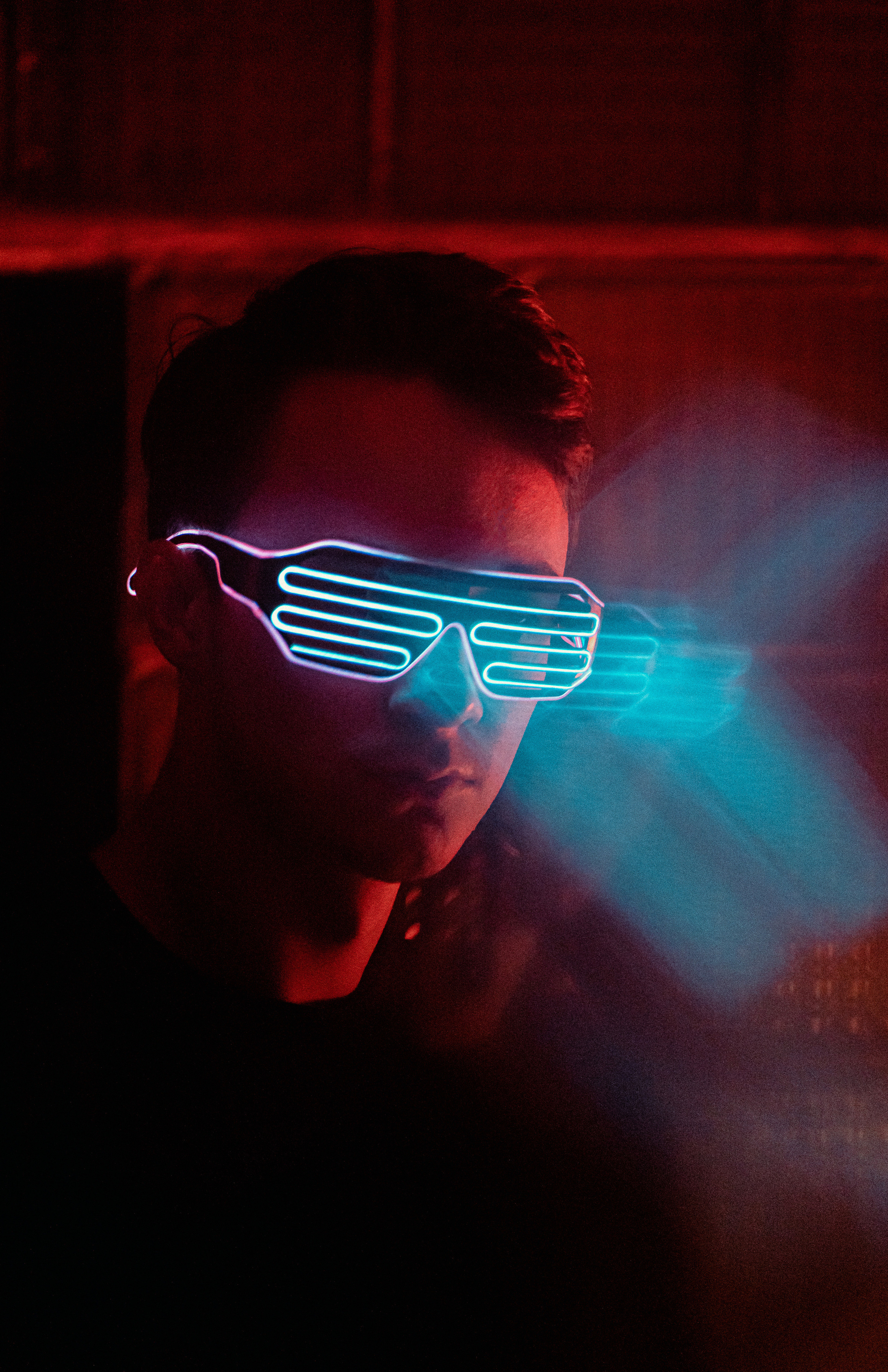 NUR | Фестиваль медиаискусства в Казани / 2022. Саша Копылов, фотограф в Казани