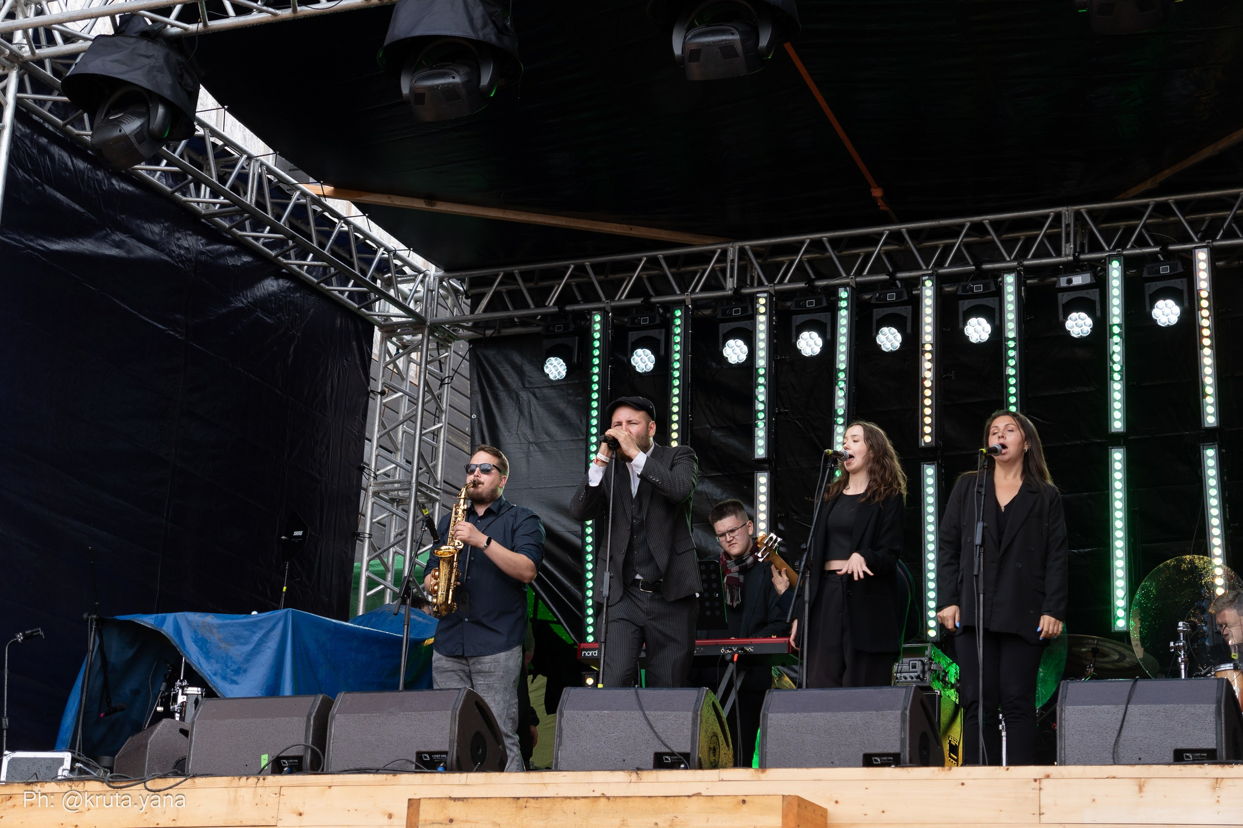 ПОСРЕДИ НИГДЕ. Фотограф в Екатеринбурге Яна Круташова