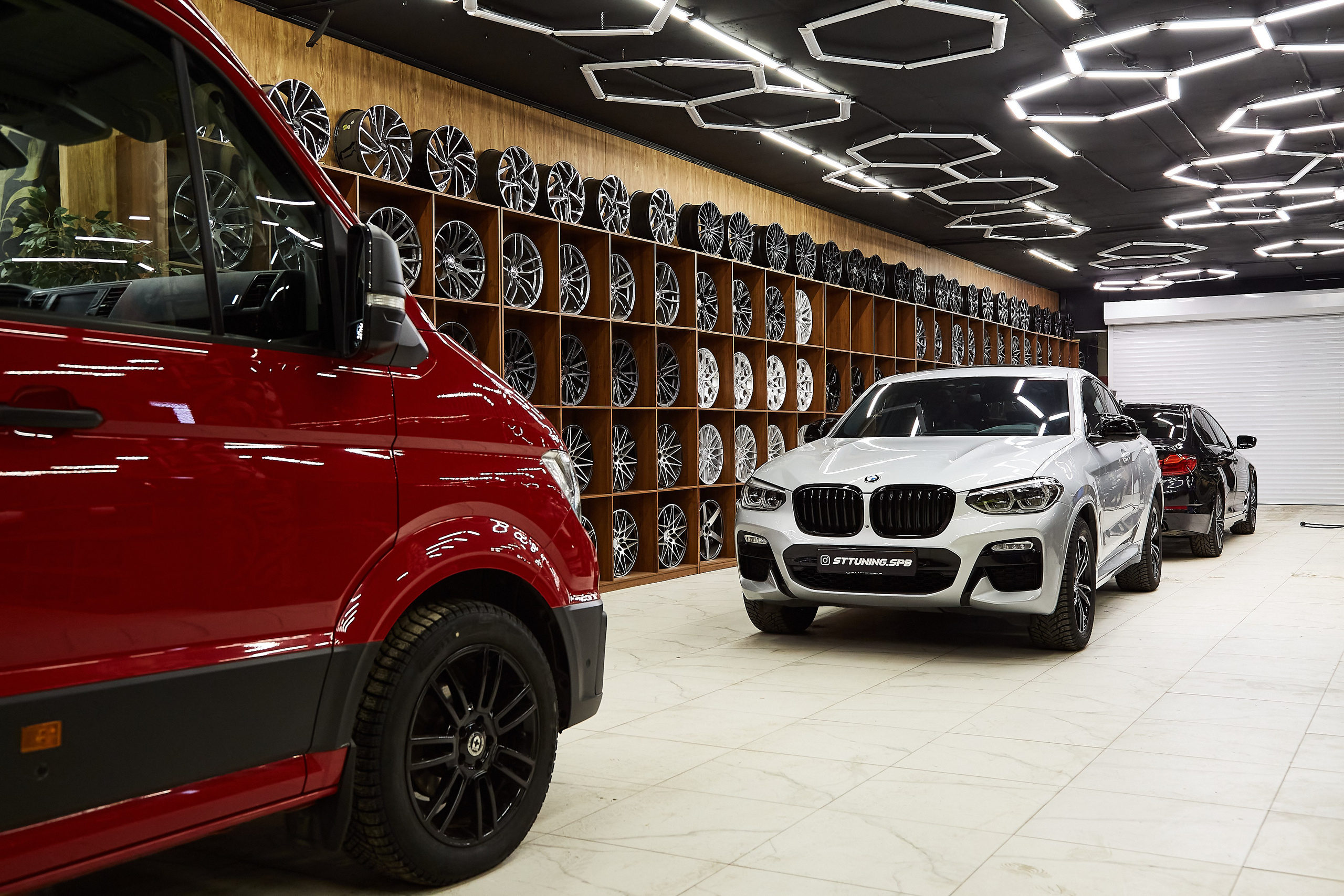 Тюнинг-ателье St.Tuning. Фотограф Анастасия Леонтьева Санкт-Петербург