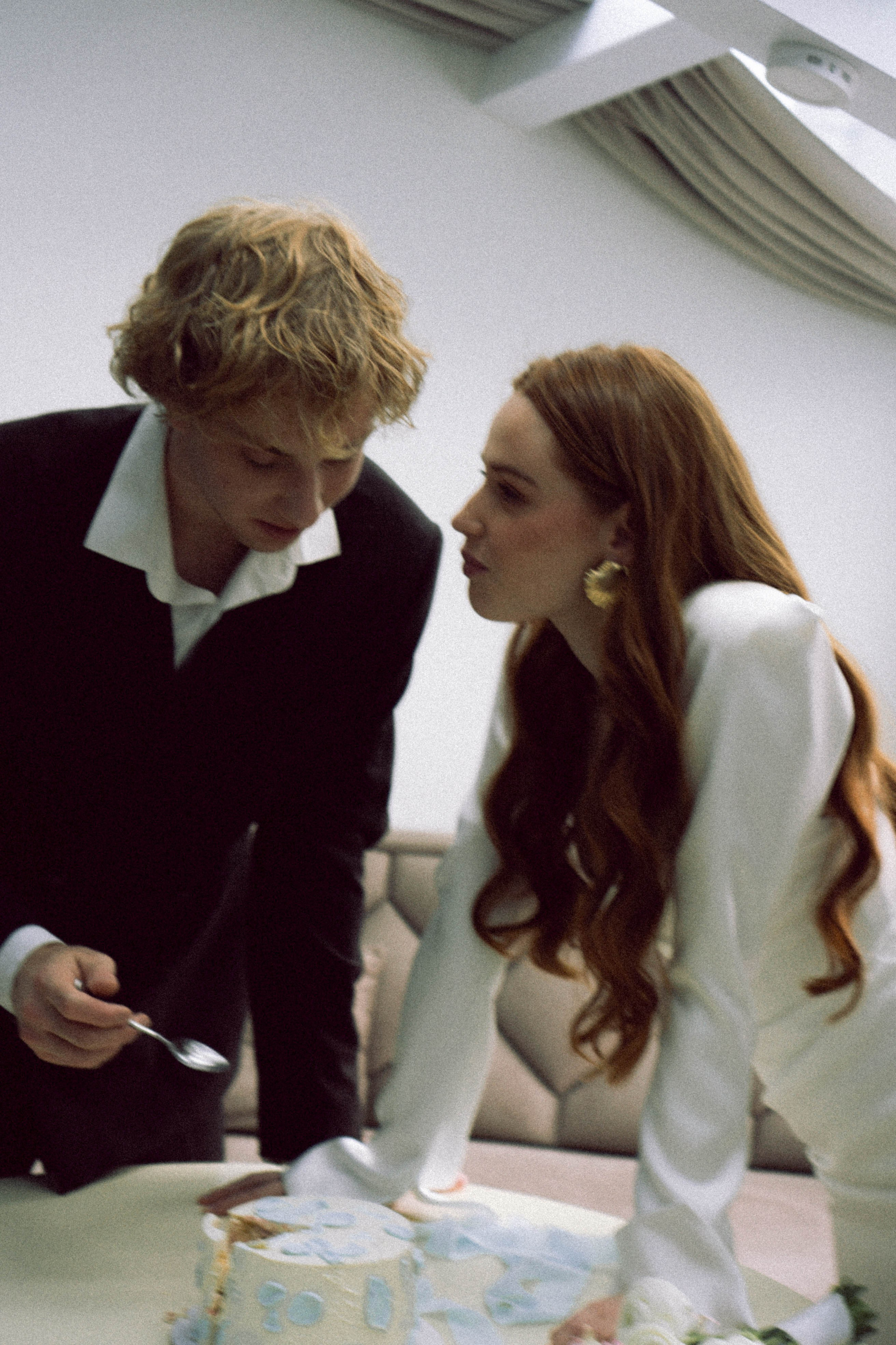 СВАДЕБНАЯ СЬЕМКА В ОТЕЛЕ. СБОРЫ ЖЕНИХА И НЕВЕСТЫ И ТАКЖЕ ТОР И ПОДГОТОВКА К ПРОГУЛКЕ. Профессиональный фотограф, Санкт-Петербург — Виктория Богомолова