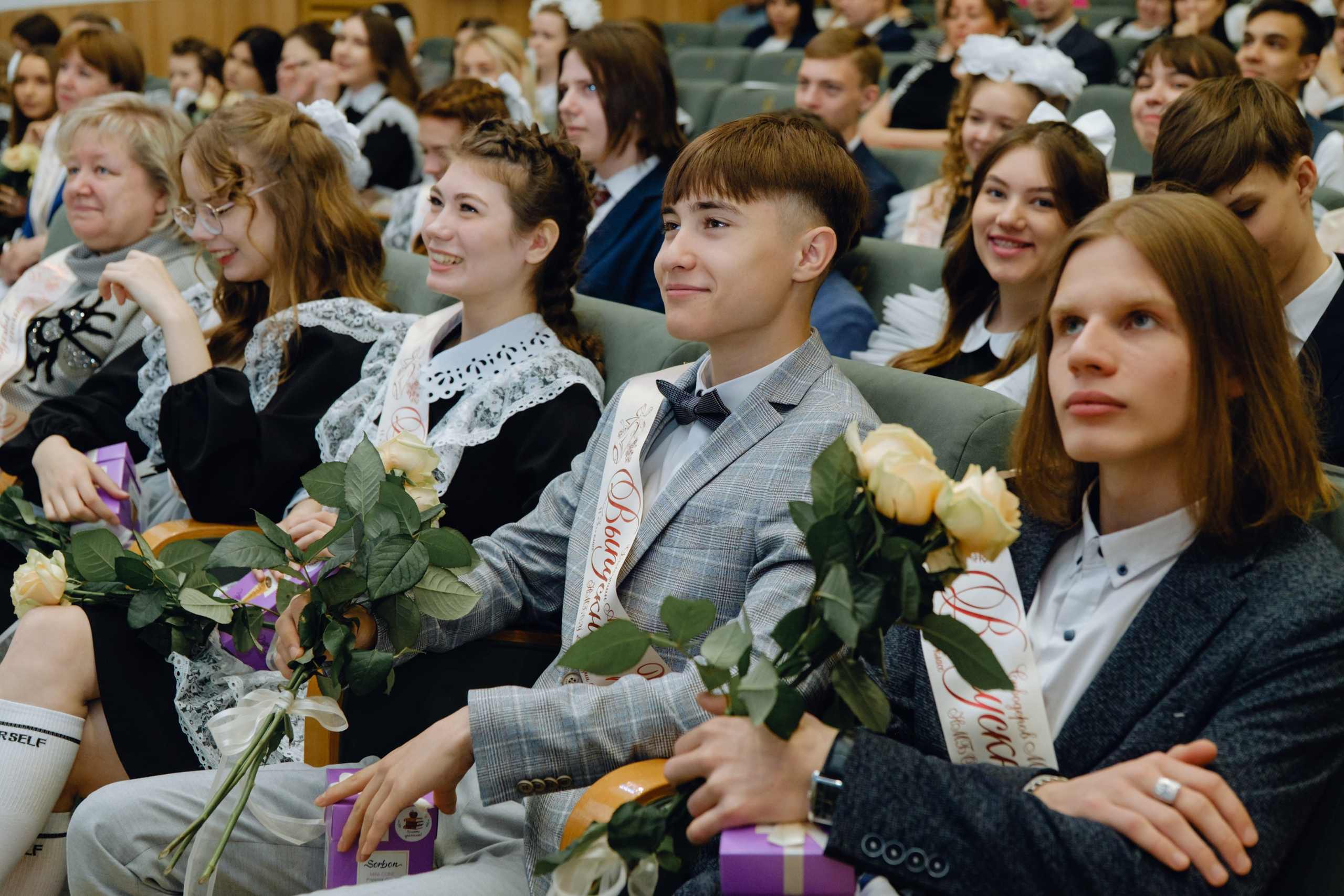 Последний звонок 11 класс. Фотограф Софья Володкина