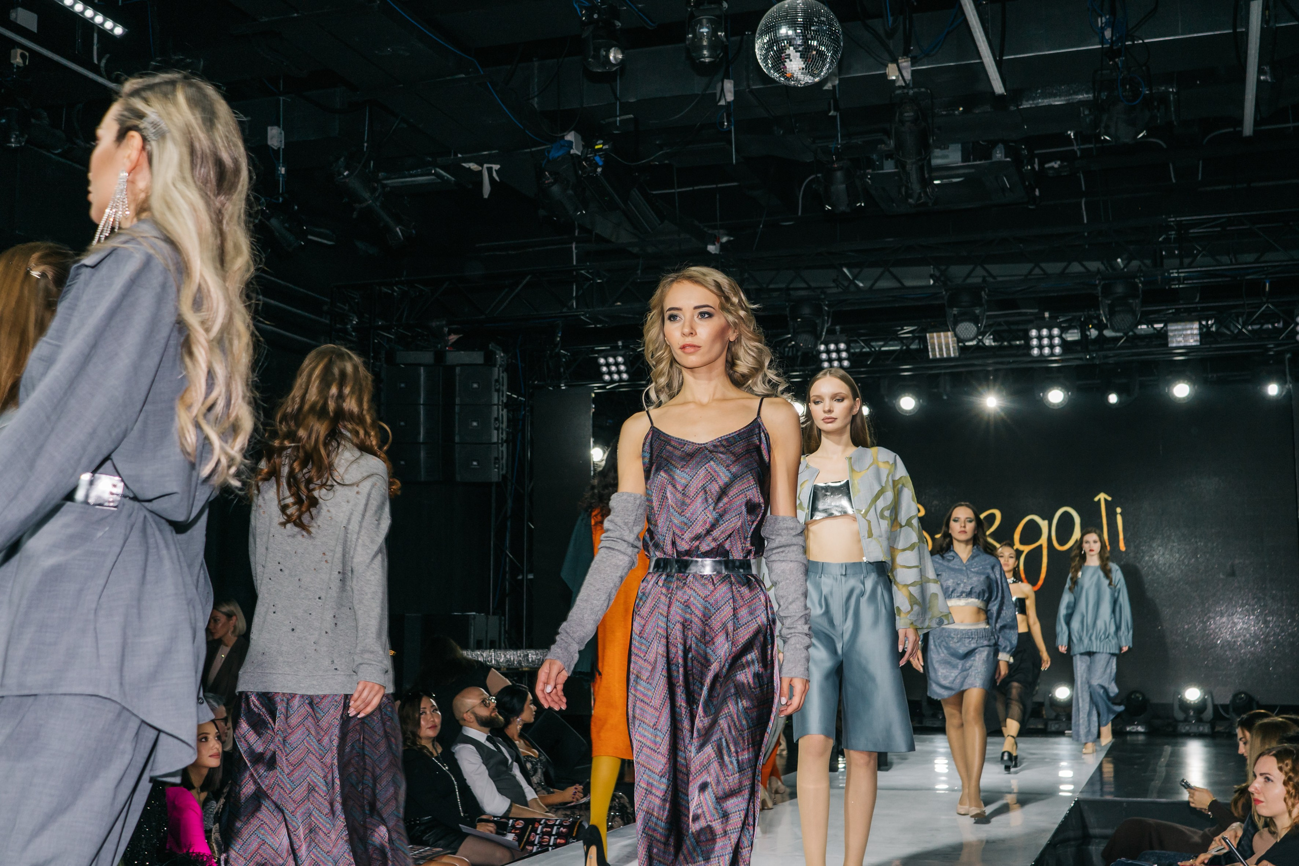 World fashion. Женский фотограф в Москве Анастасия Сидорова