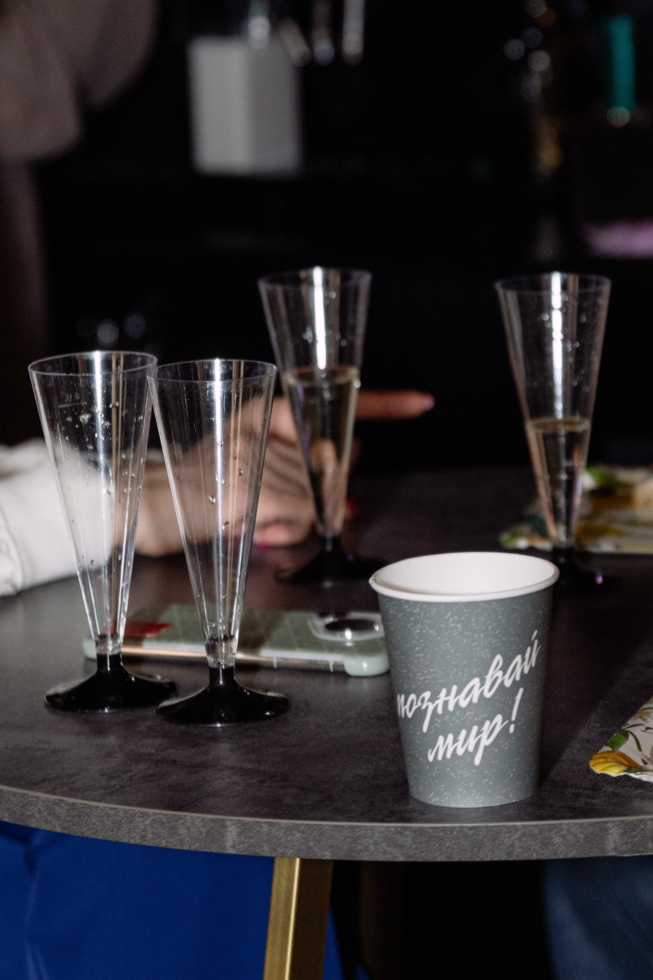 Поэтический вечер с Игорем Бушмелевым и Никой Станиславчик. Фотограф Юлия Мальцева