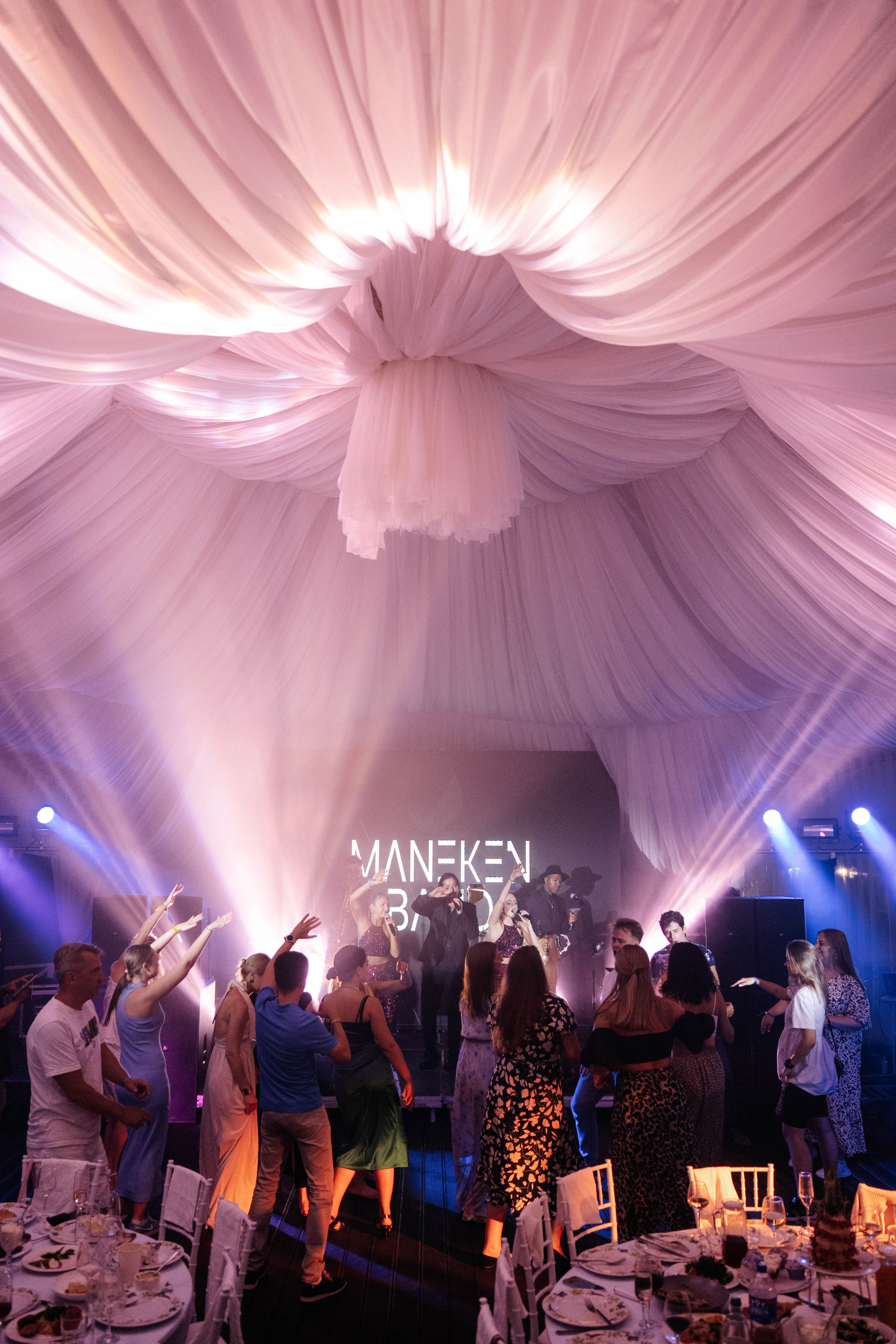 Бери заряд. Свадебный фотограф Москва Александра Аверкова