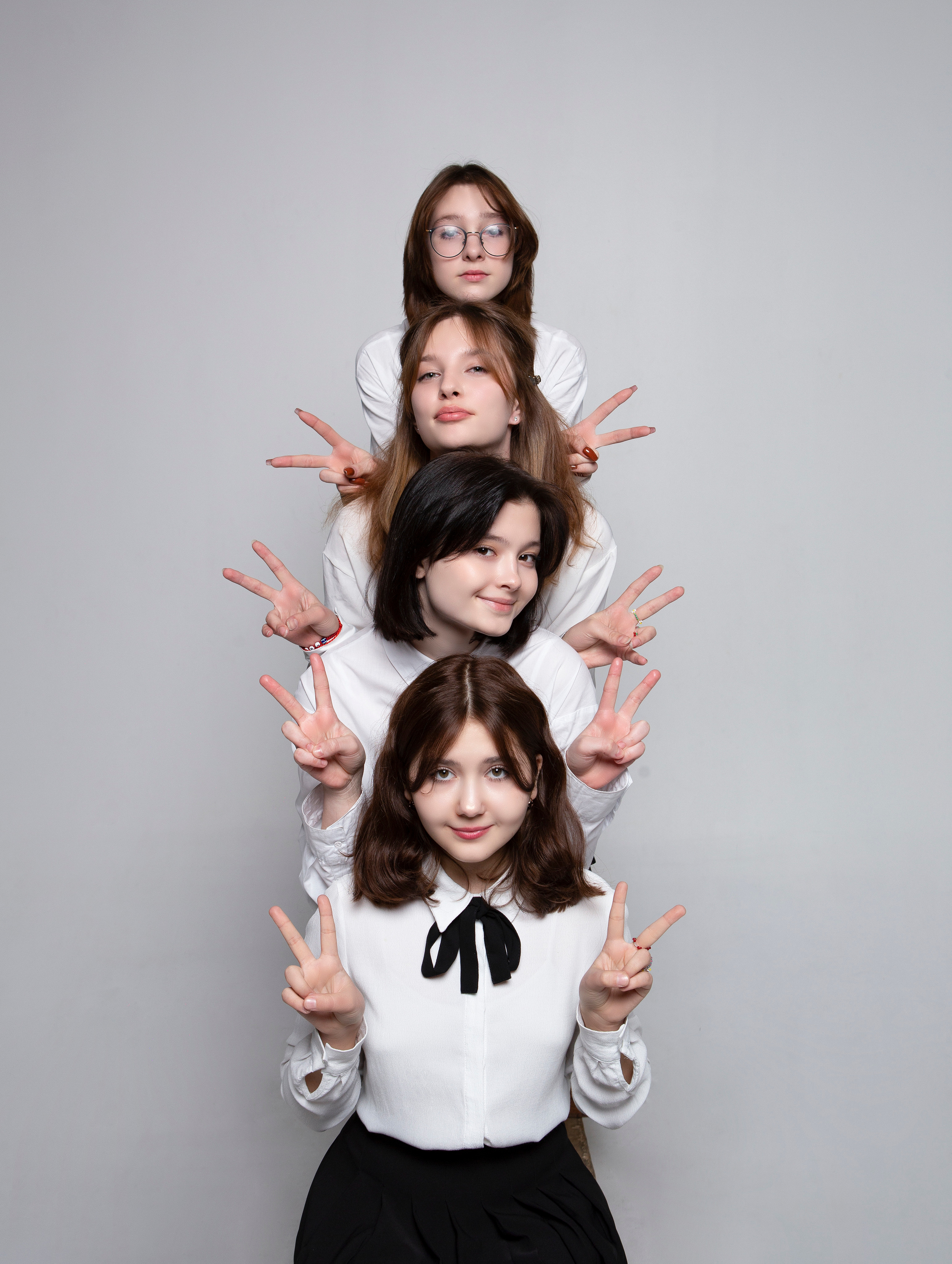 Галерея фотографий. Выпускные школьные альбомы Сургут ХМАО