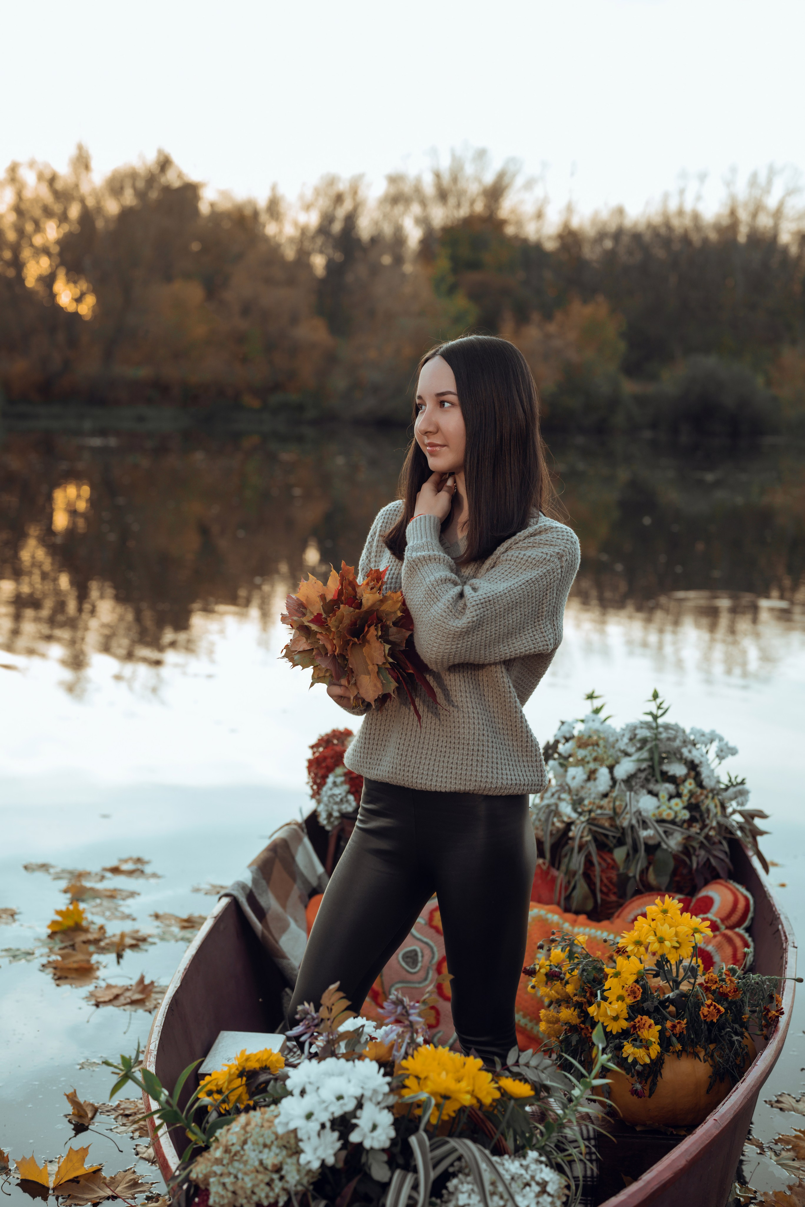Фотопроект с осенней лодкой. Фотограф в городе Салават