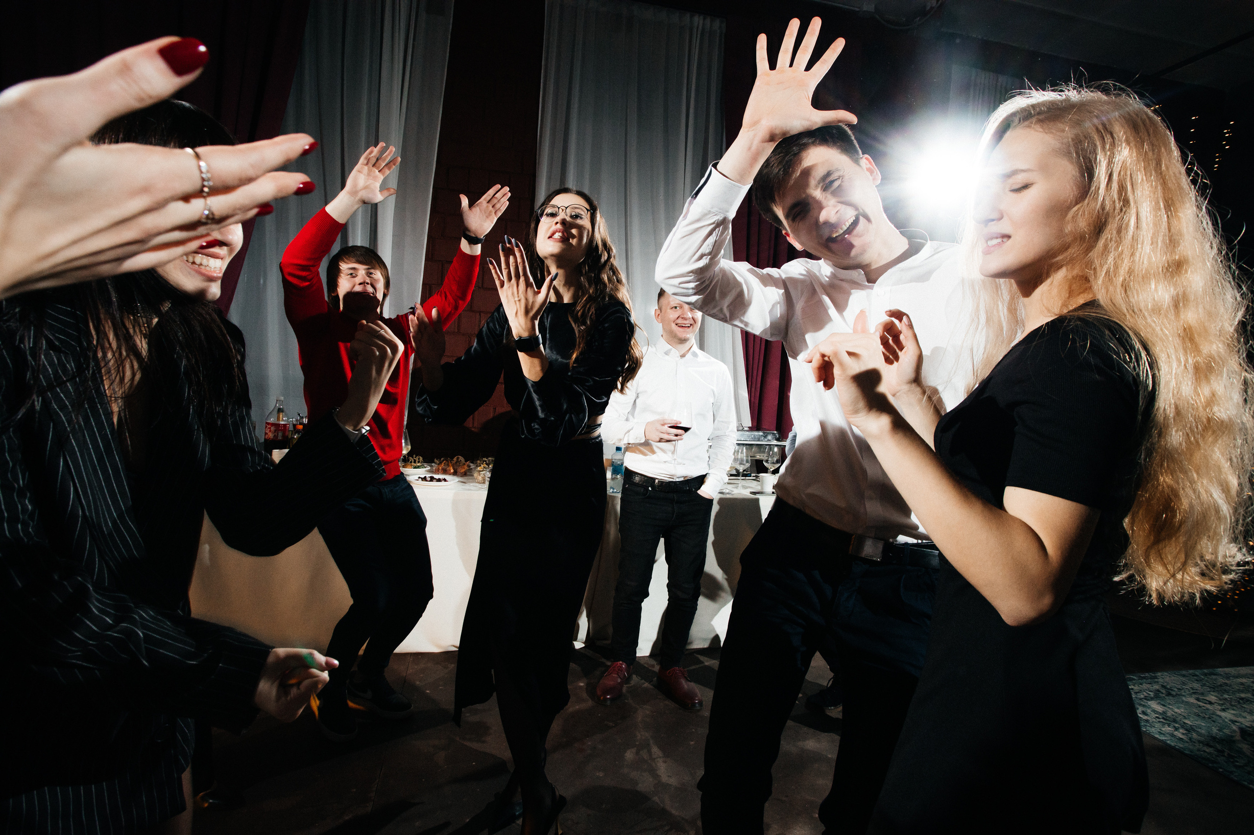 Мы Выжили!. Свадебный фотограф в Ярославле Андрей Перегудов