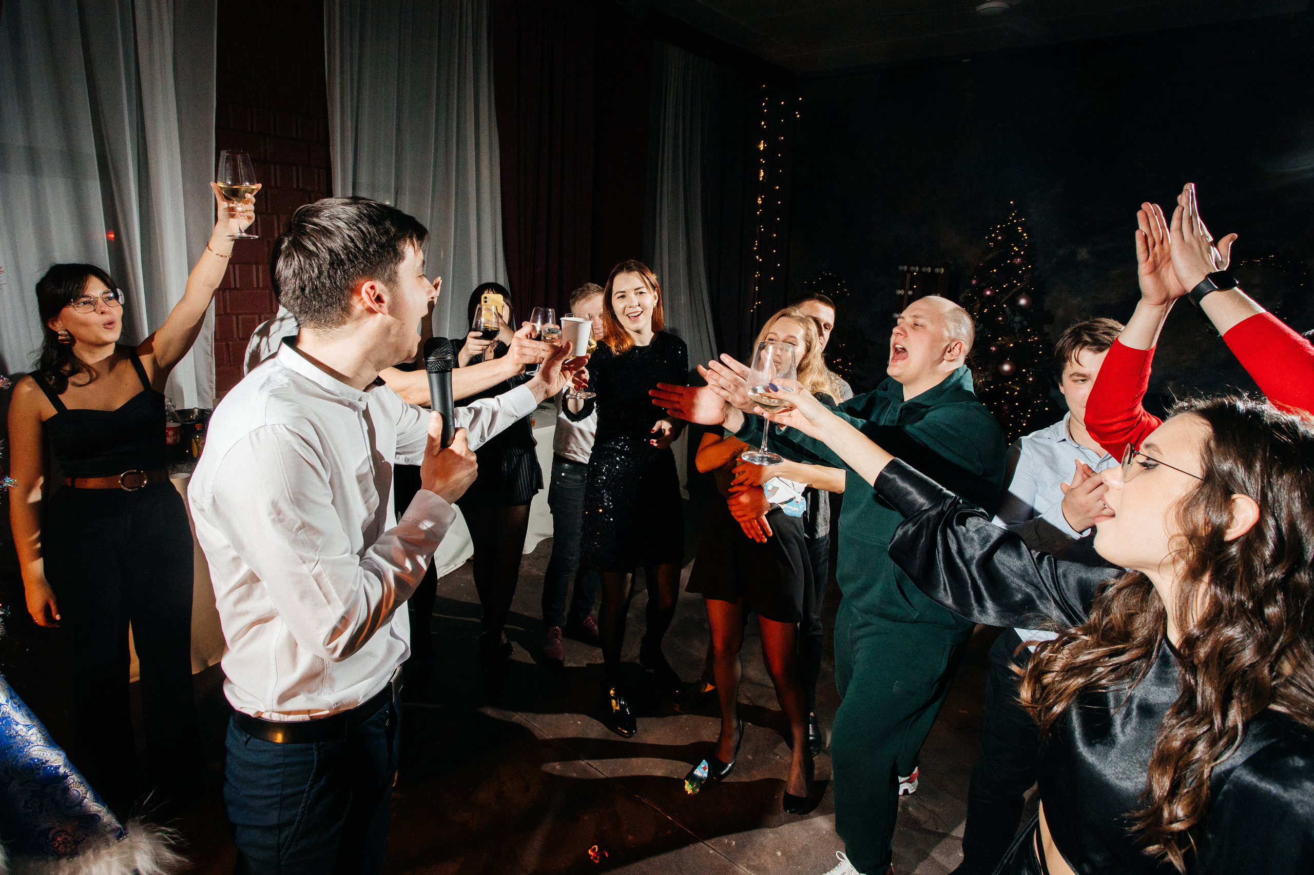 Мы Выжили!. Свадебный фотограф в Ярославле Андрей Перегудов