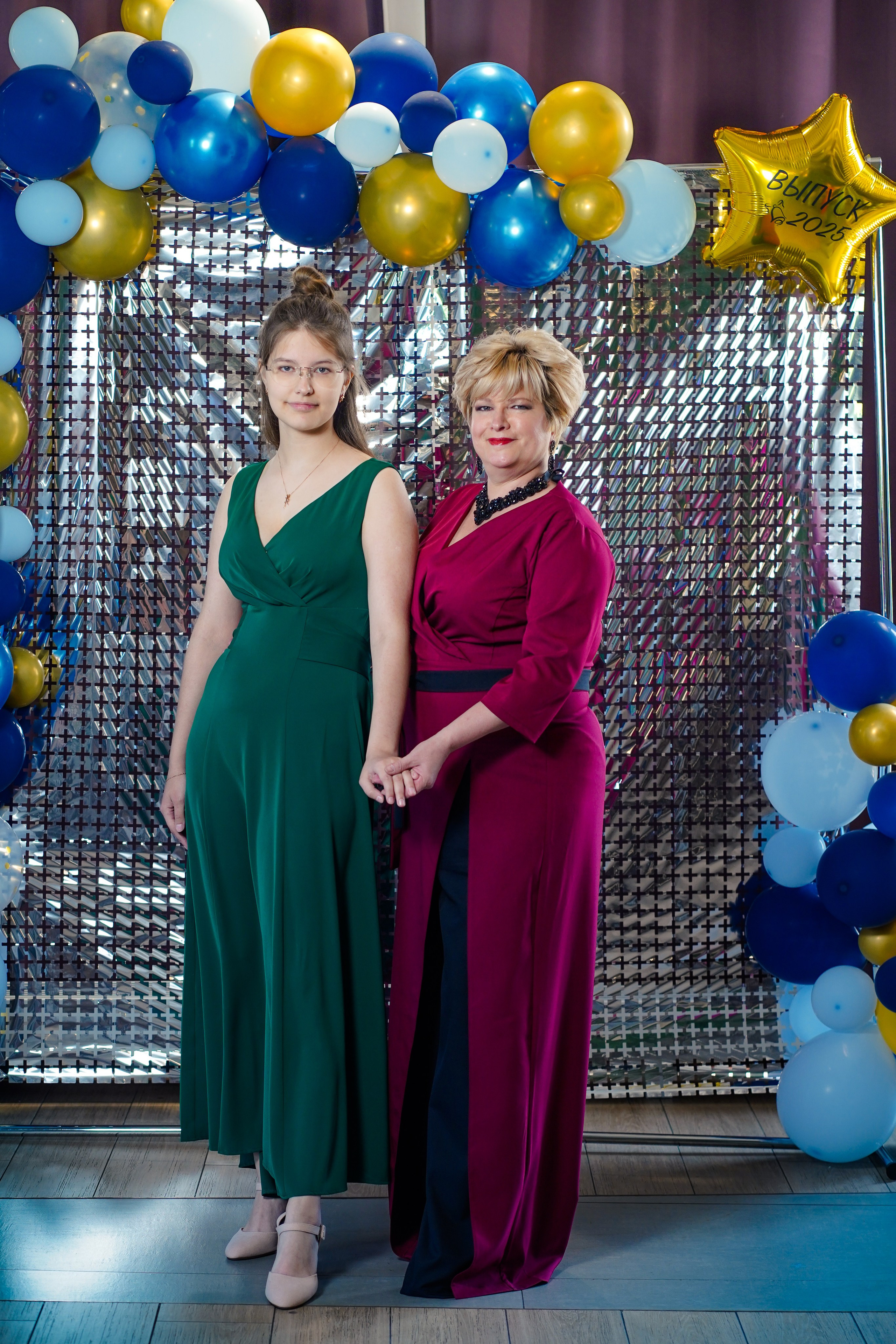 Выпускной вечер, гимназия № 40, 9 класс. Семейный и портретный фотограф в Екатеринбурге Анна Лобанова