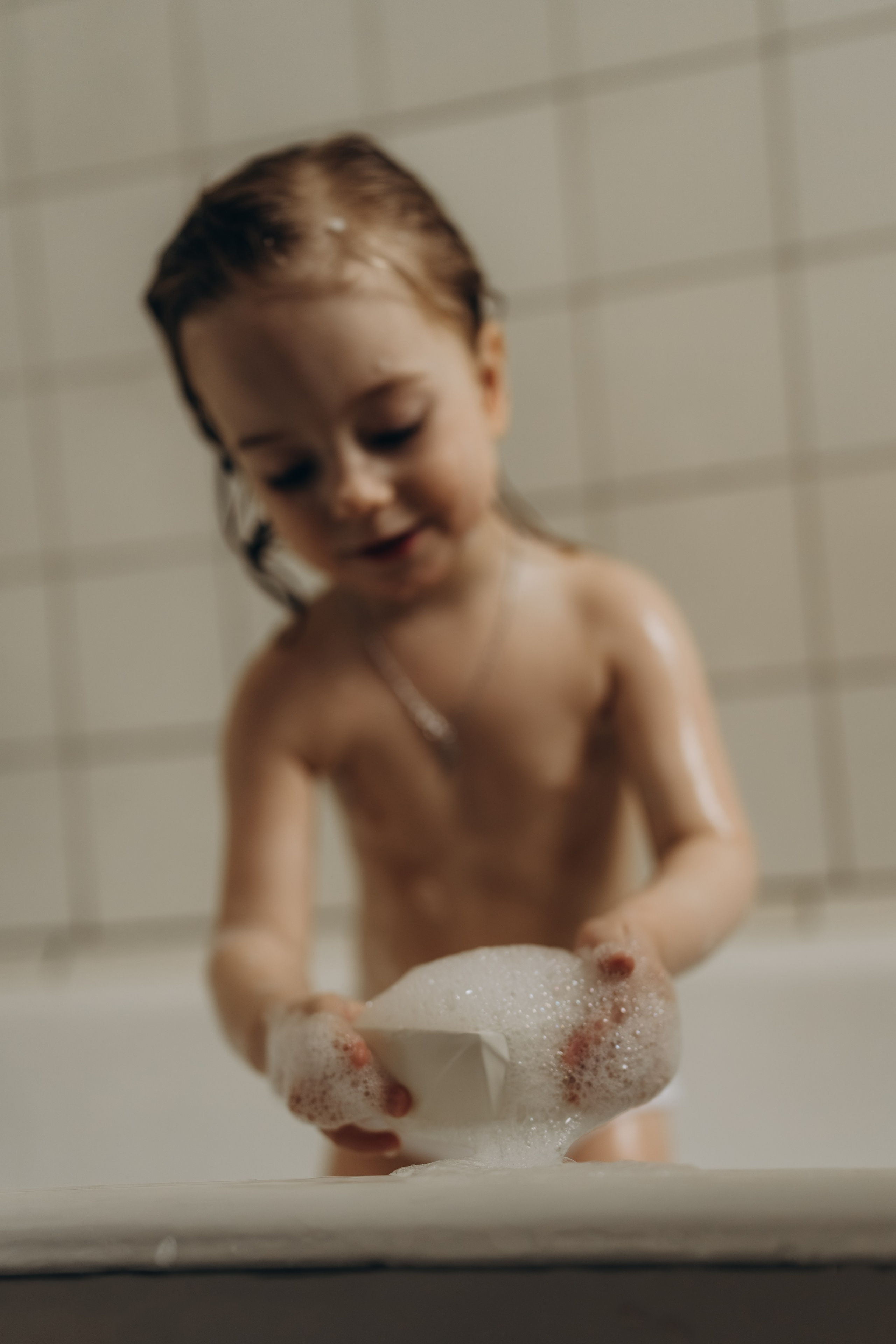 Кораблик в пене. Семейный фотограф Москва. Фотограф беременности и материнства Москва