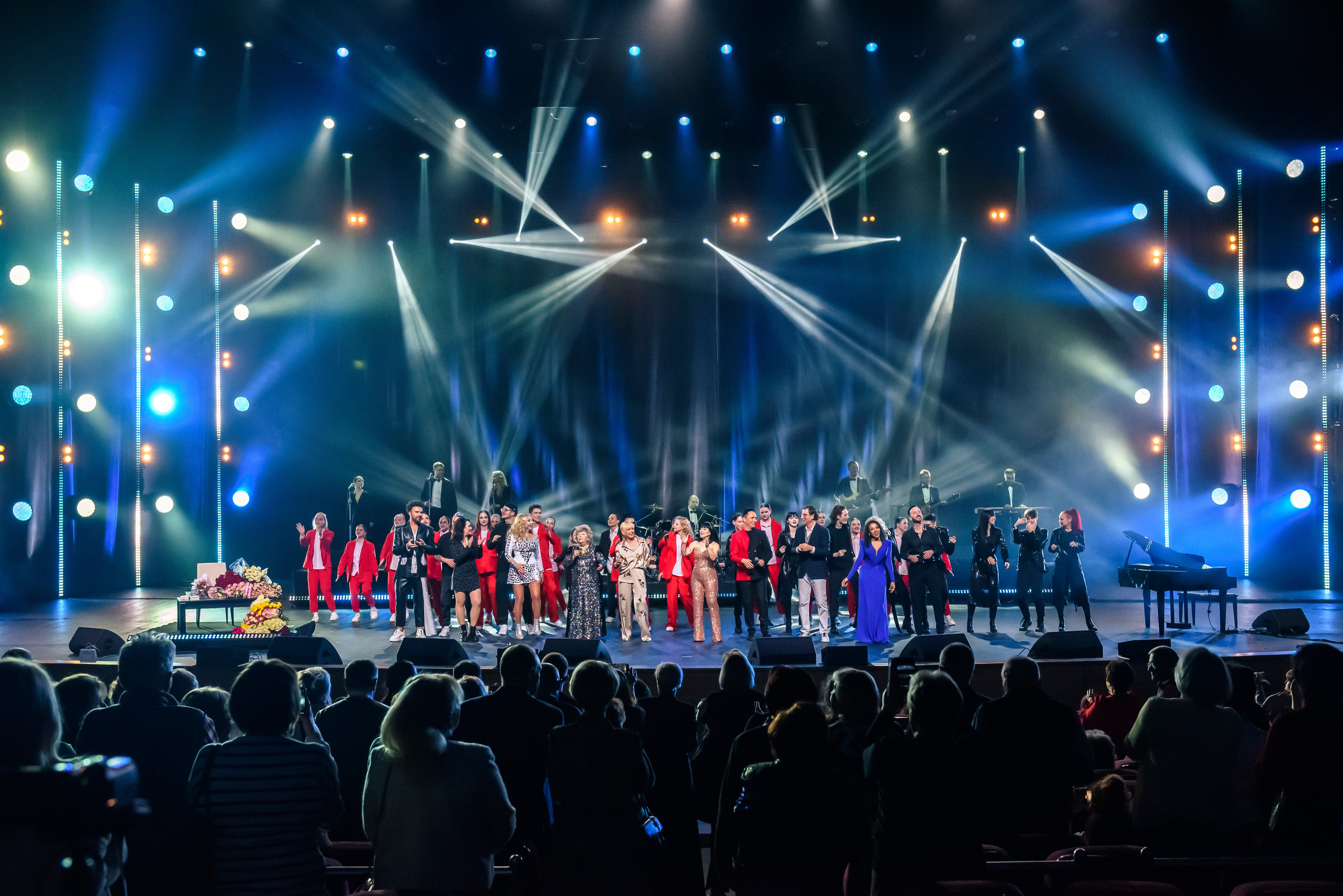 Лариса Рубальская «40 лет с песней по жизни» — Крокус Сити Холл. Бренд-фотограф для экспертов и блогеров в Москве Влада Горбовская