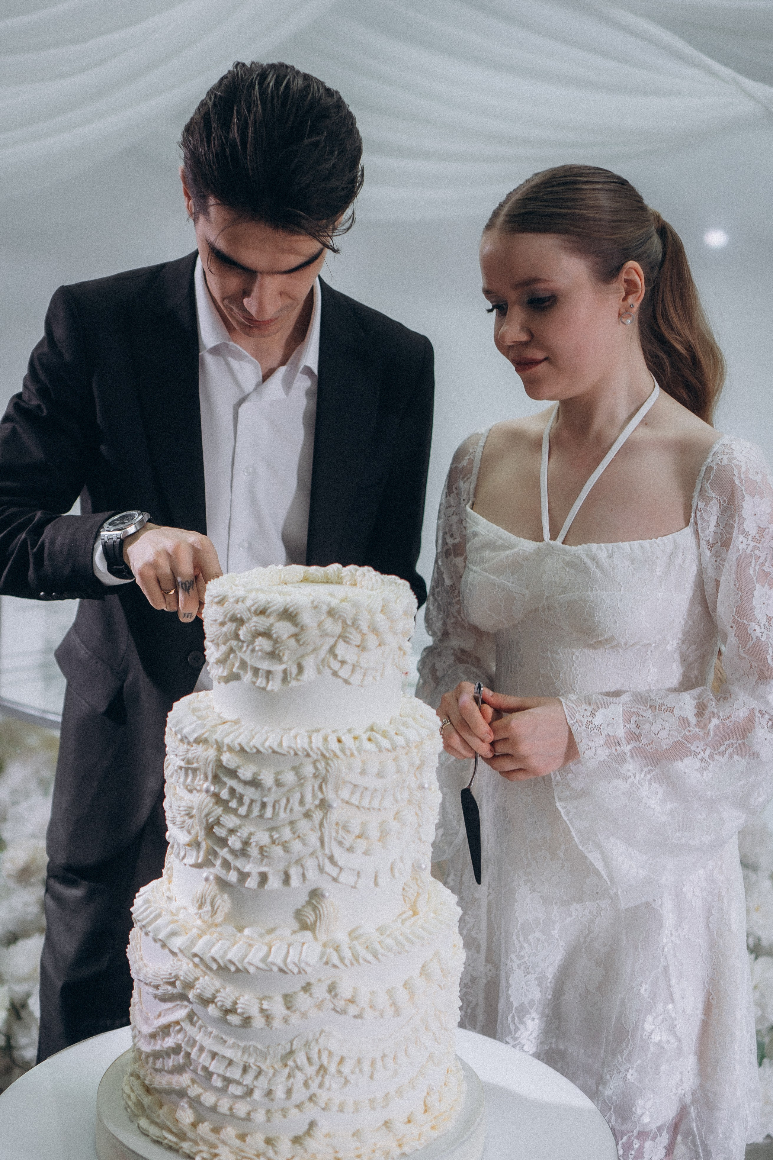 СВАДЕБНАЯ СЬЕМКА СБОРОВ В ОТЕЛЕ И ВЫЕЗД НА ЦЕРЕМОНИЮ (СНЯТО В СИБИРЕ В НИЖНЕВАРТОВСКЕ). Профессиональный фотограф, Санкт-Петербург — Виктория Богомолова