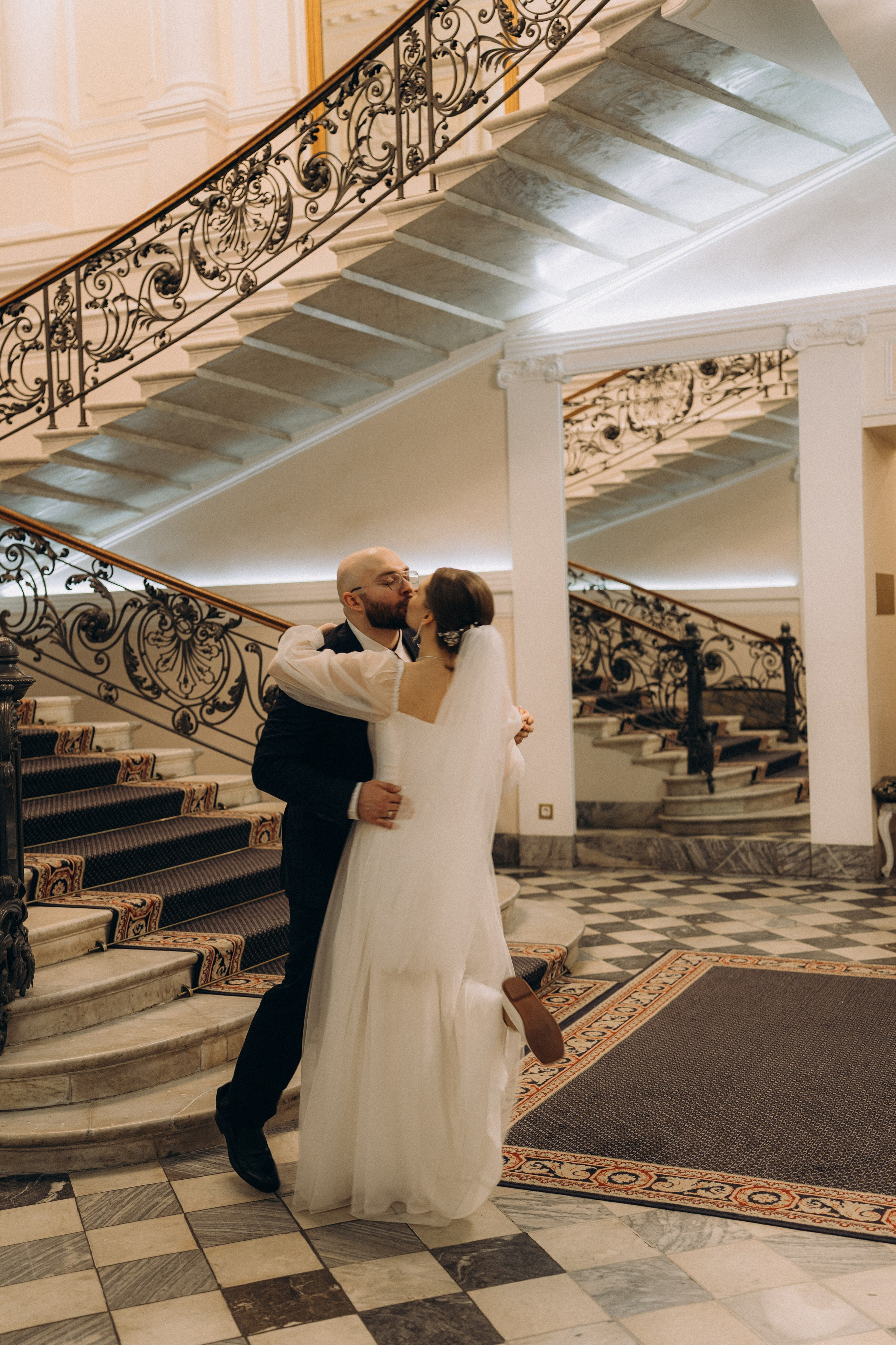 СВАДЕБНАЯ СЬЕМКА ВО ВТОРОМ ДВОРЦЕ (ДЕКАБРЬ) ТАКЖЕ СЬЕМКА В СТУДИИ НА ЧЕРНЫШЕВСКОЙ. Профессиональный фотограф, Санкт-Петербург — Виктория Богомолова