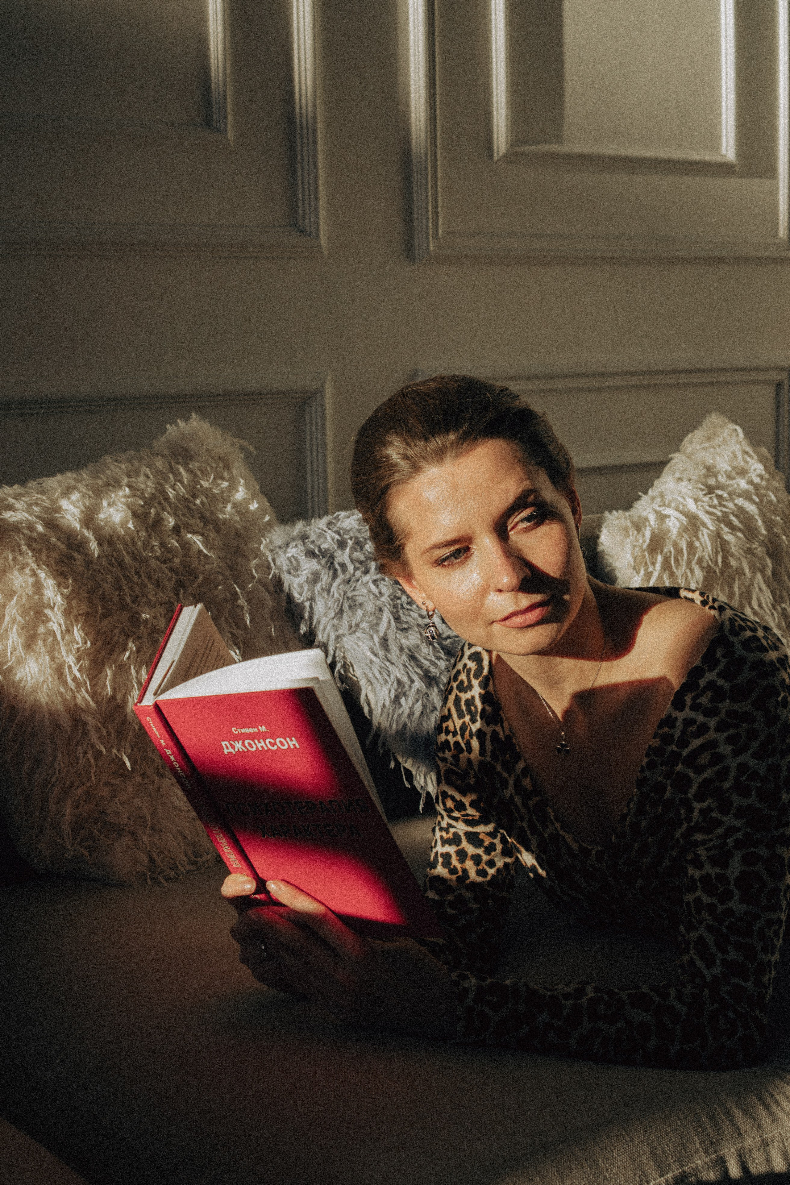 ФОТОСЕСИИЯ В СТУДИИ ДЛЯ ДЕВУШКИ ПСИХОЛОГА. Профессиональный фотограф, Санкт-Петербург — Виктория Богомолова