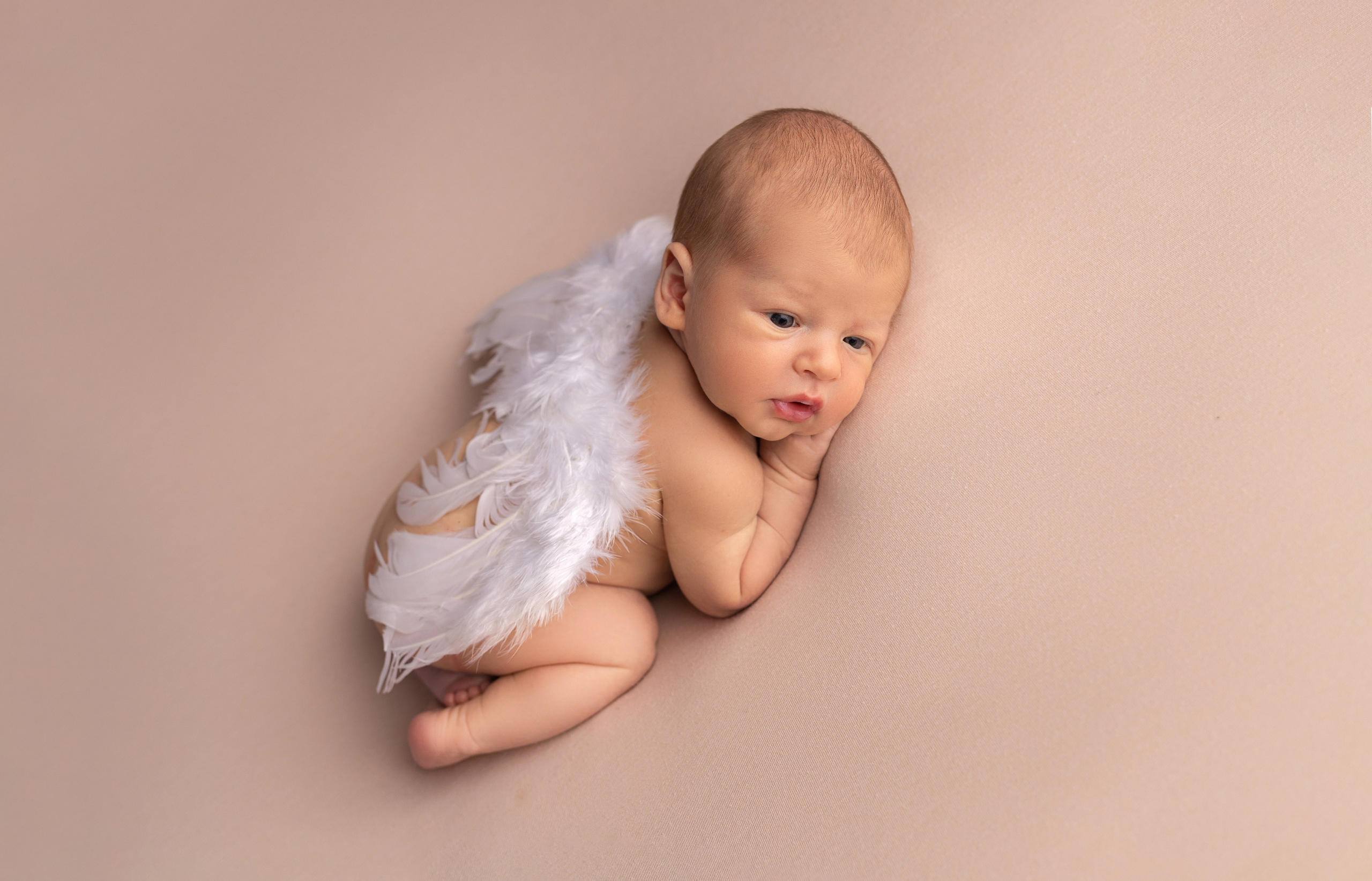 Классическая фотосессия малыша. Фотограф новорожденных малышей в Омске и Омской области Эльвира Камаева