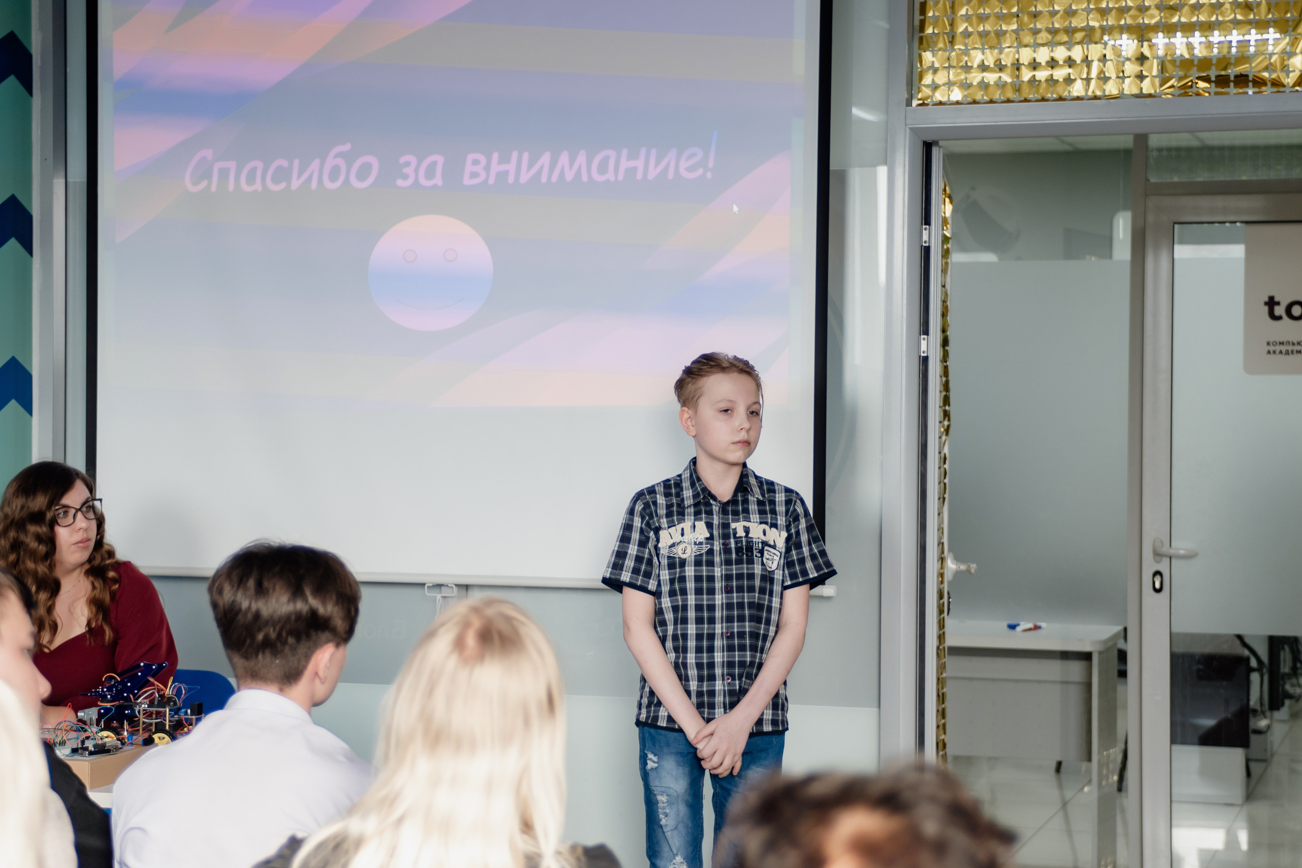 Выпускной: компьютерная академия Топ. Фотограф в Твери Дементьева Анастасия