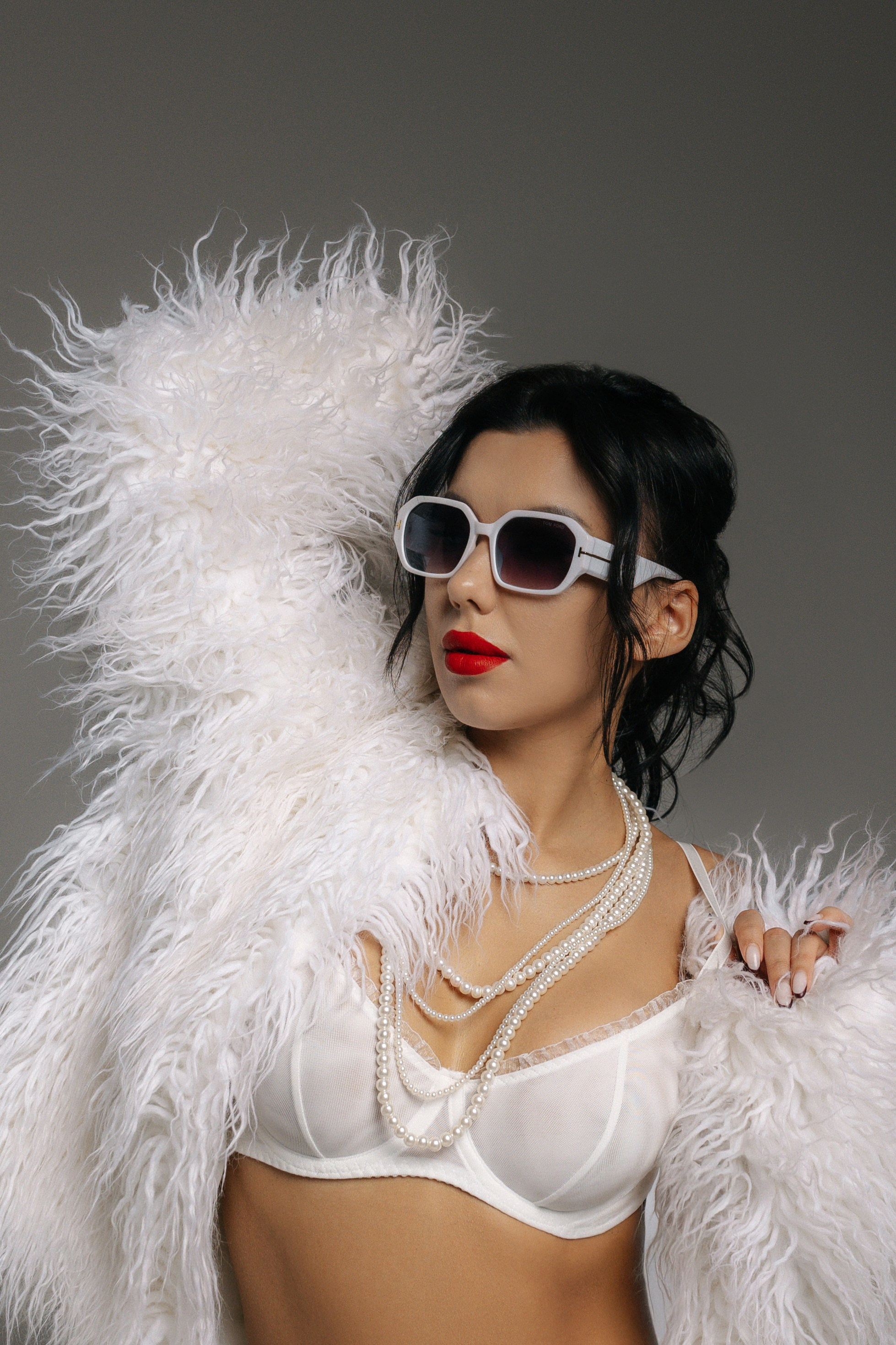 Евгения в шубе. Семейный и женский фотограф в Ростове-на-Дону Екатерина Фитисова