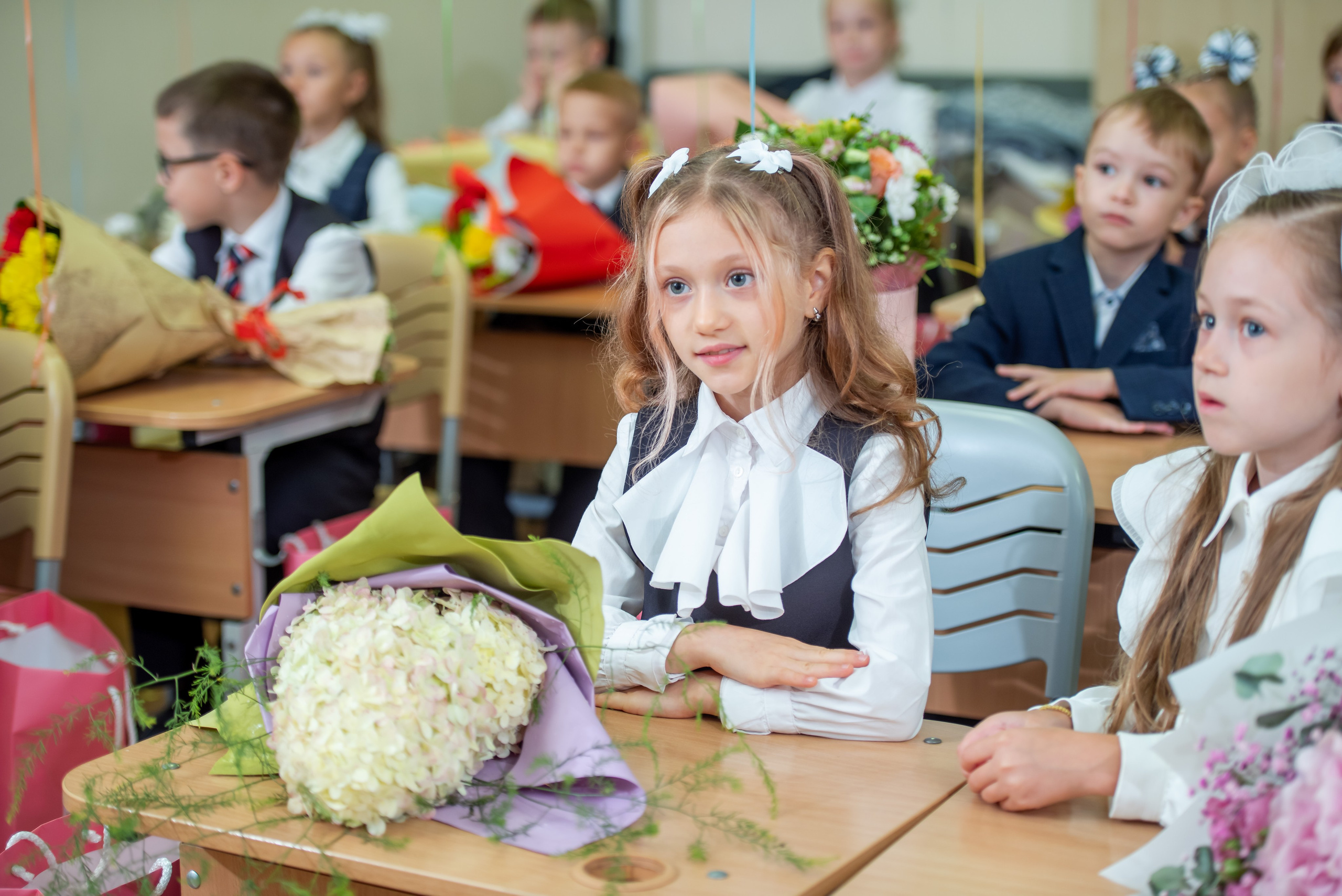 1 сентября «Новая школа». Выпускные альбомы в Севастополе, Крыму и Екатеринбурге