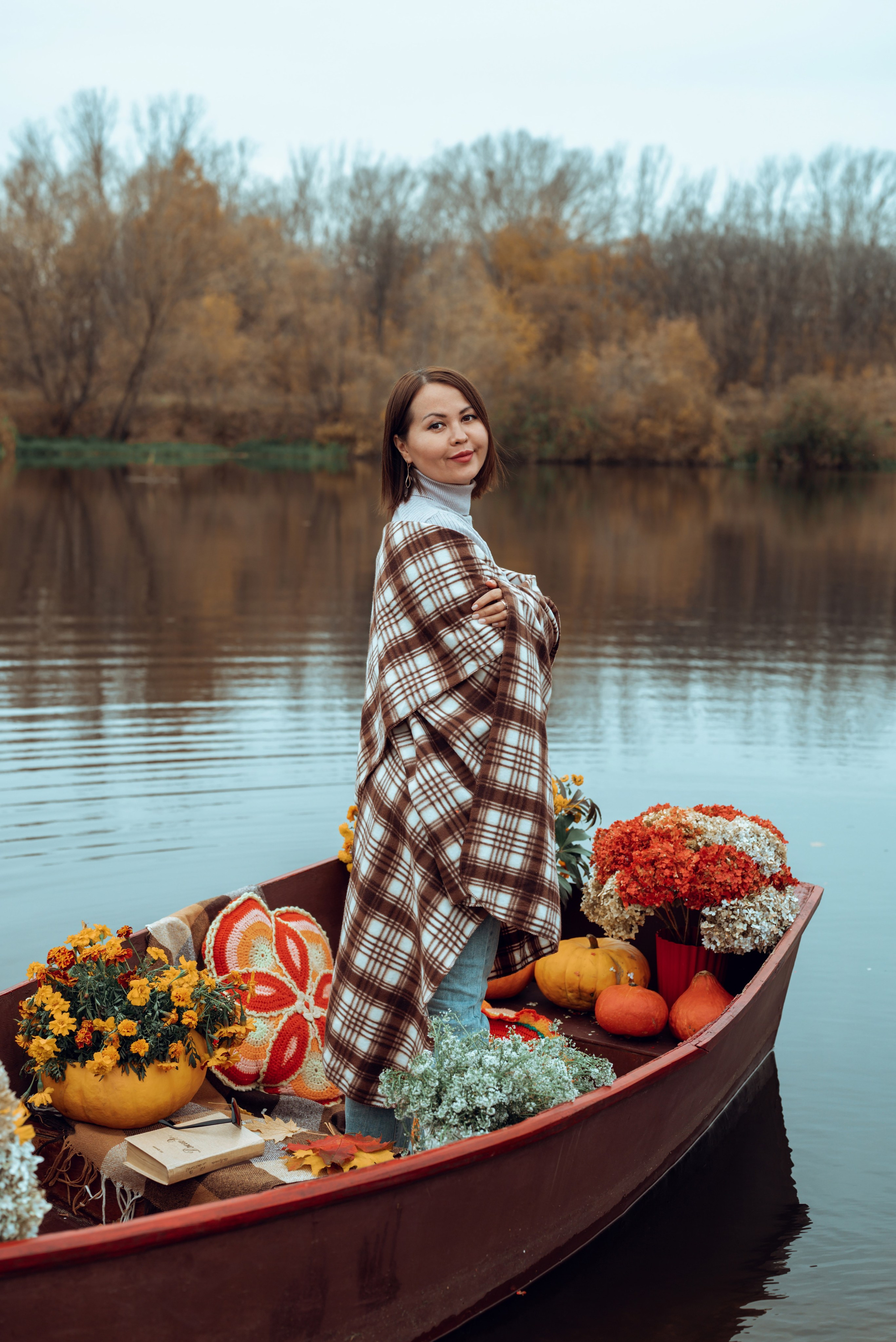 Фотопроект с осенней лодкой. Фотограф в городе Салават