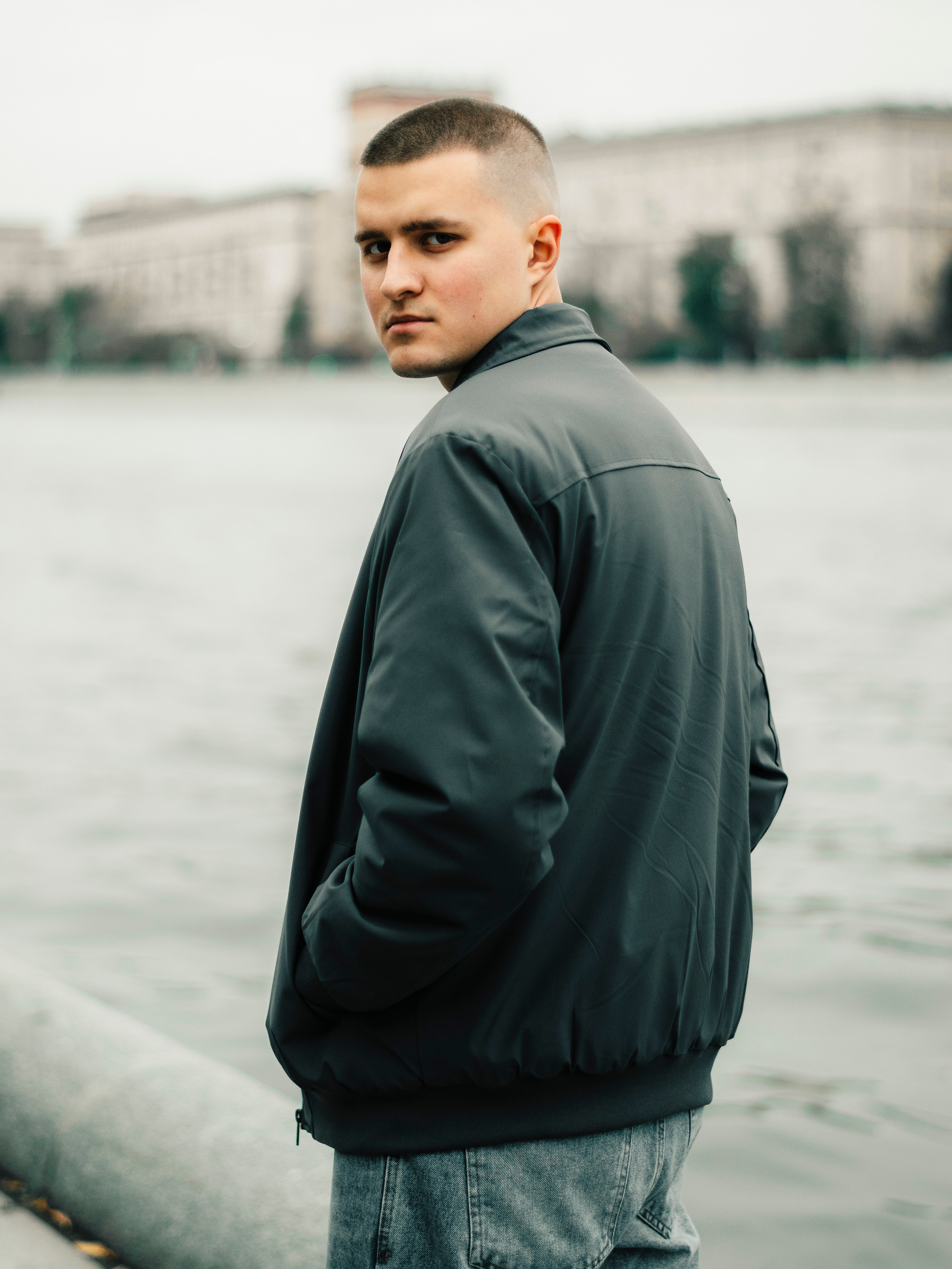 In the Autumn Garden. Портретный фотограф Москва Белогорцев Сергей