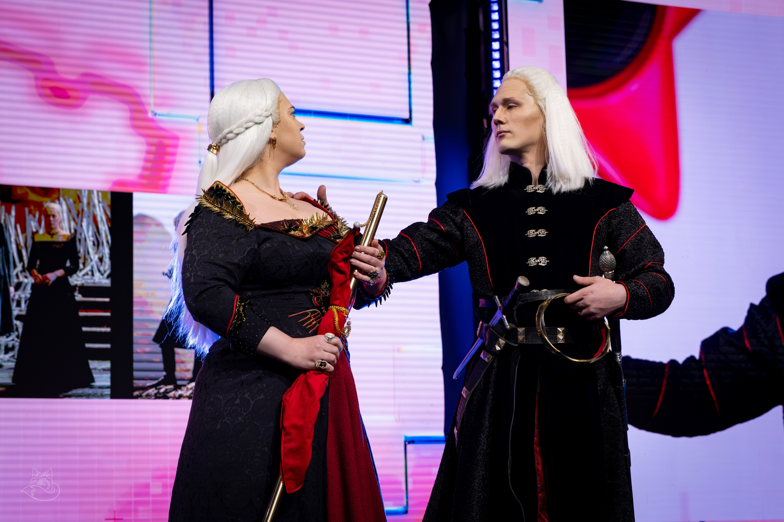 Сцена РЭД ЭКСПО 2024. Косплей фотограф