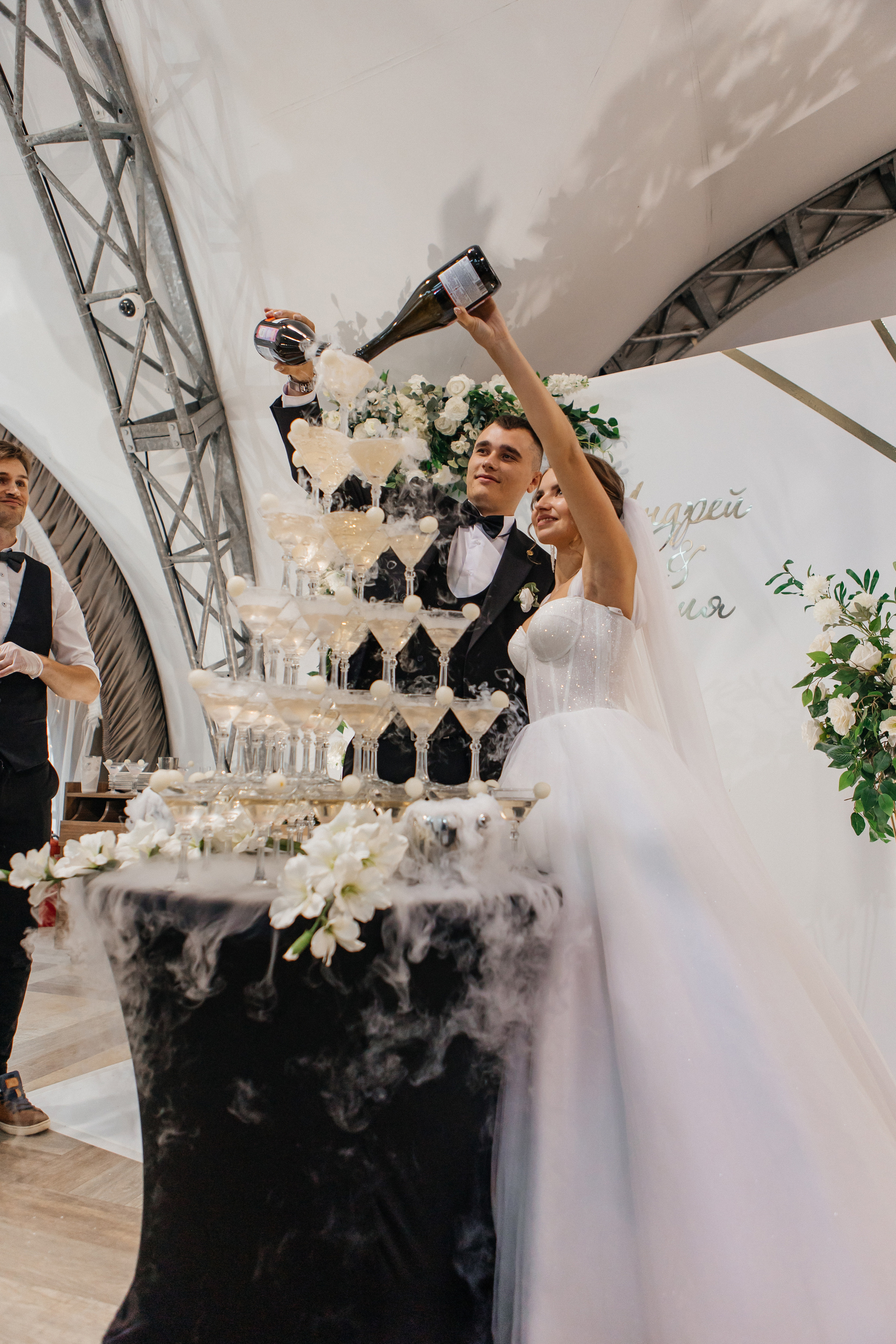 Wedding. Свадебные фотограф и видеограф Наталья и Анатолий Новиковы СПб