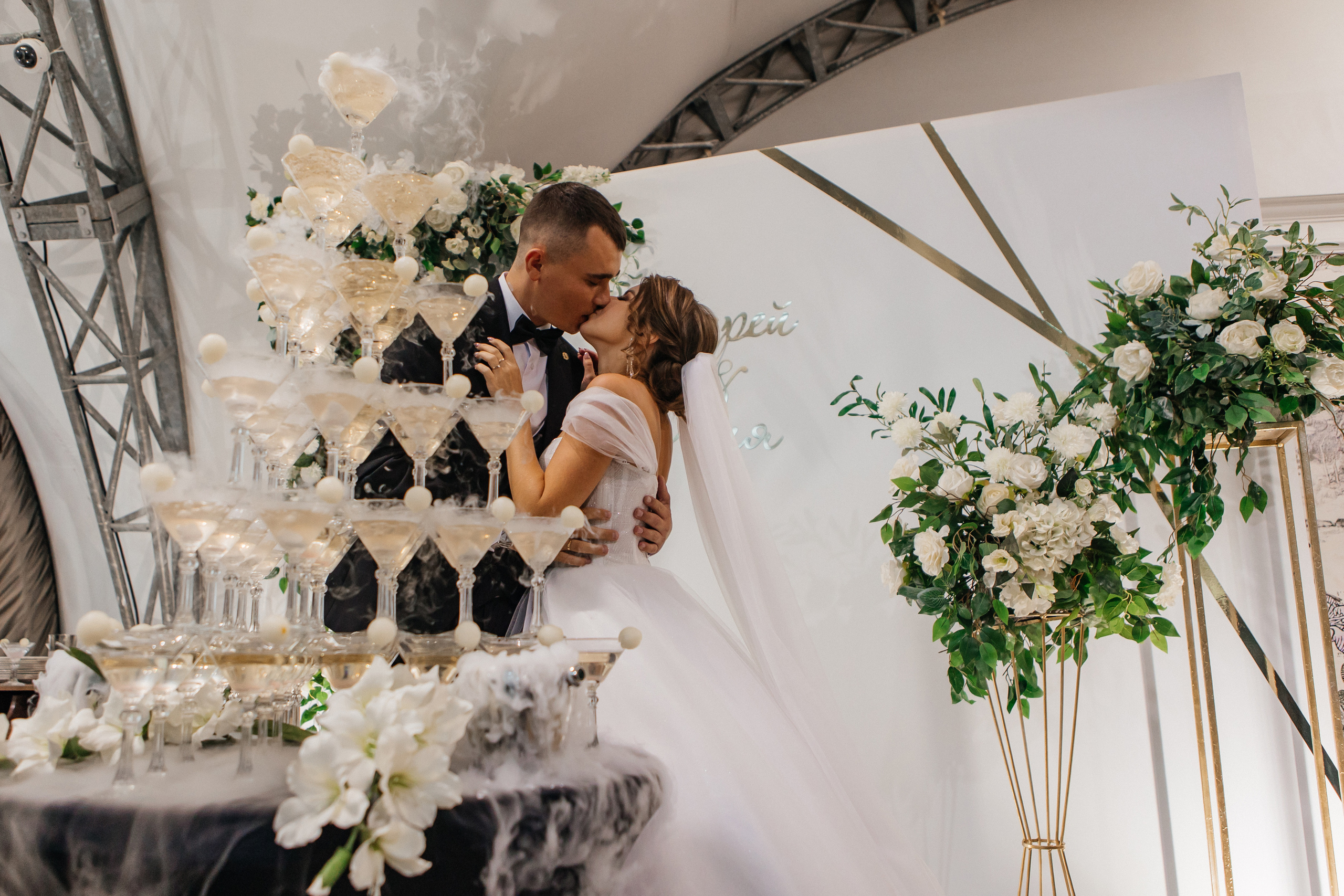 Wedding. Свадебные фотограф и видеограф Наталья и Анатолий Новиковы СПб