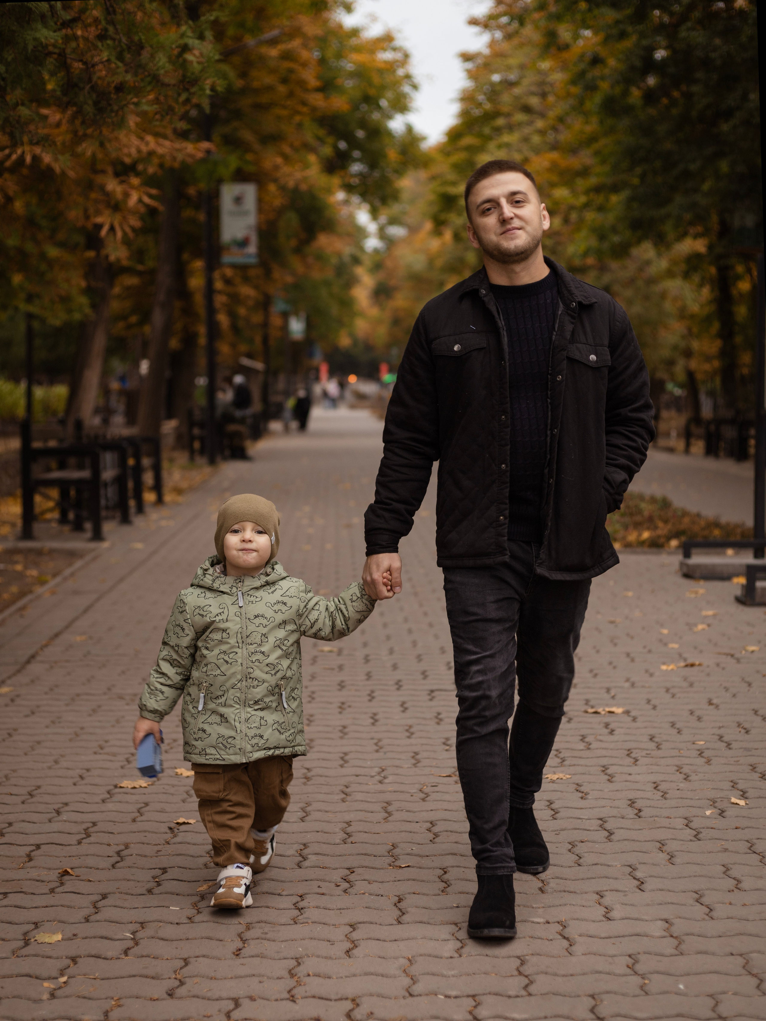 Антон и Лев. Осенний парк Горького. Фотограф, Таганрог, Руслан Степущенко