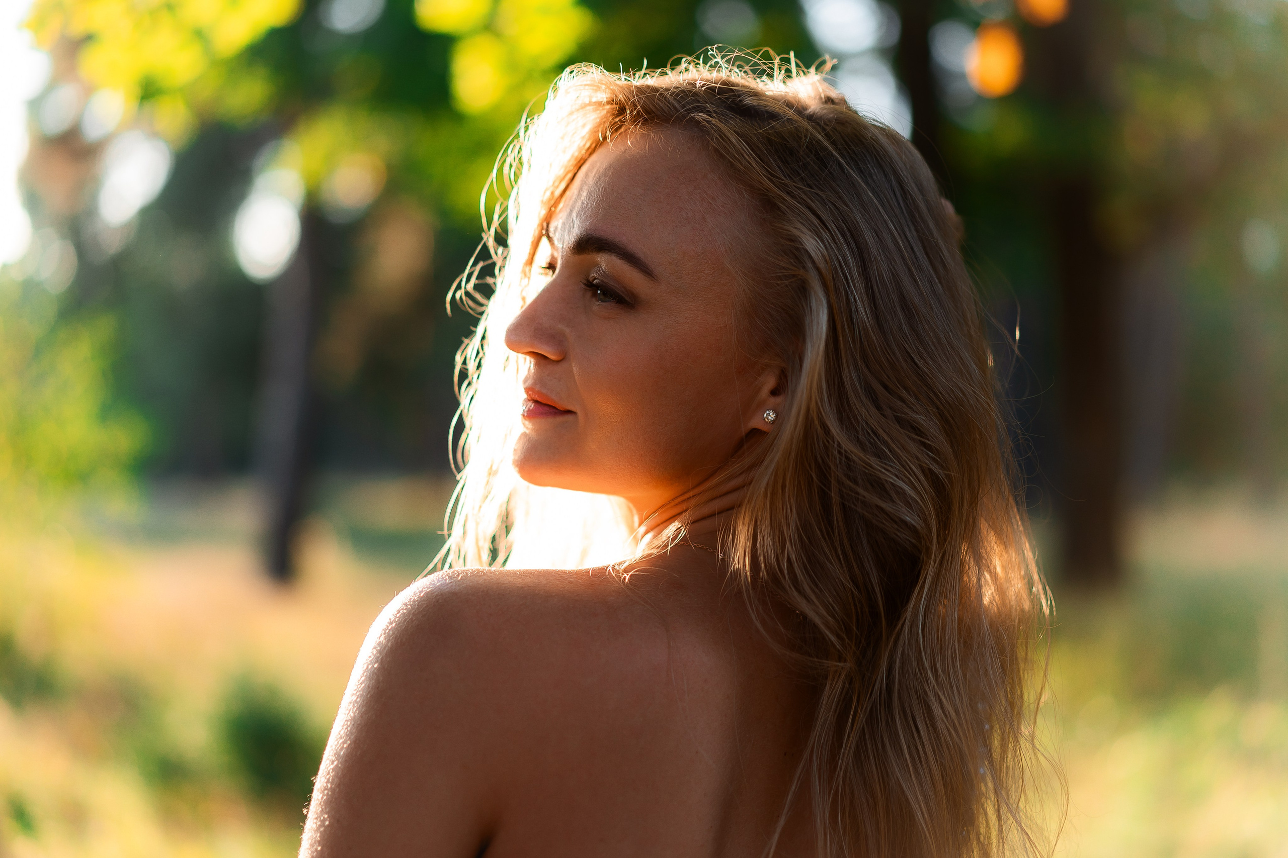 Алёна: в лучах солнца. Фотограф Максим Черствов. Дзержинск, Нижний Новгород