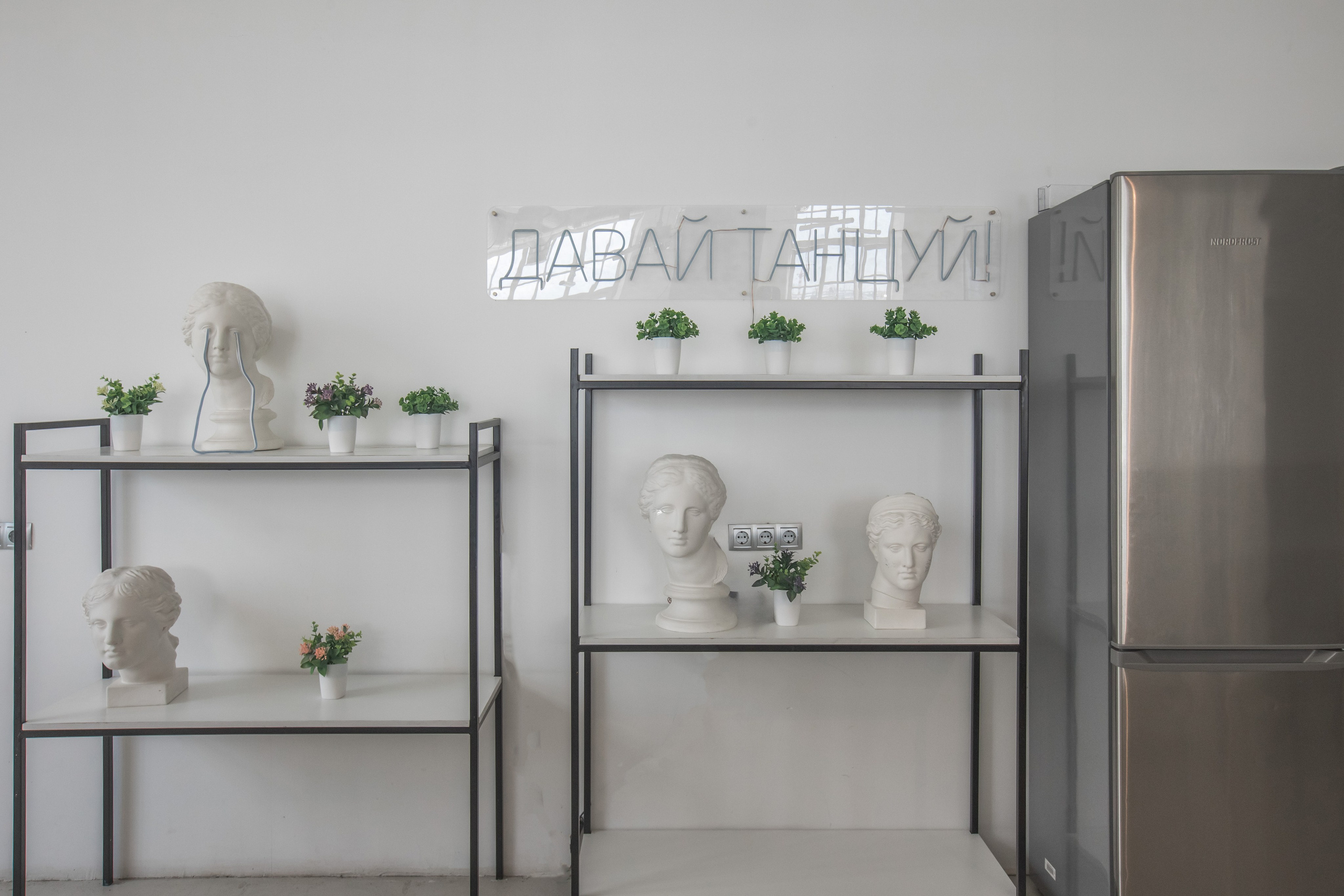 Mr. White (лето). Аренда лофта в СПб для мероприятий