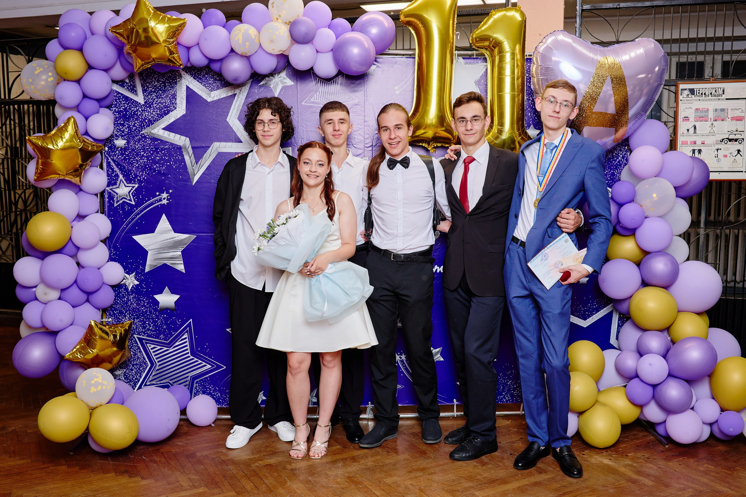 Выпускной 35 Сош. Фотограф Выпускные альбомы Таганрог Сергей Коробченко